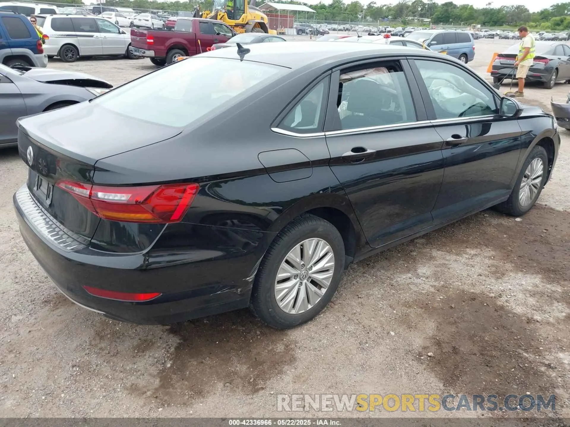 4 Photograph of a damaged car 3VWC57BU9KM201612 VOLKSWAGEN JETTA 2019