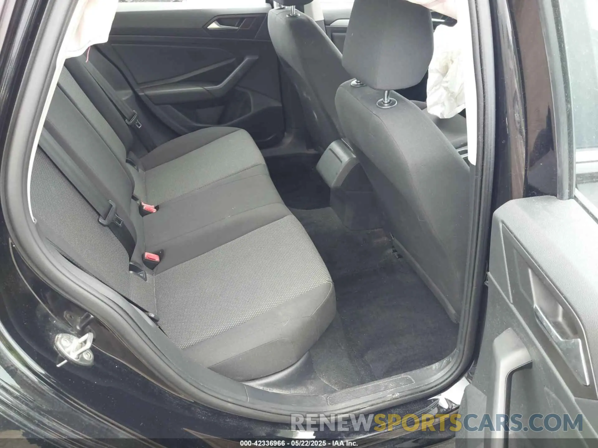8 Photograph of a damaged car 3VWC57BU9KM201612 VOLKSWAGEN JETTA 2019