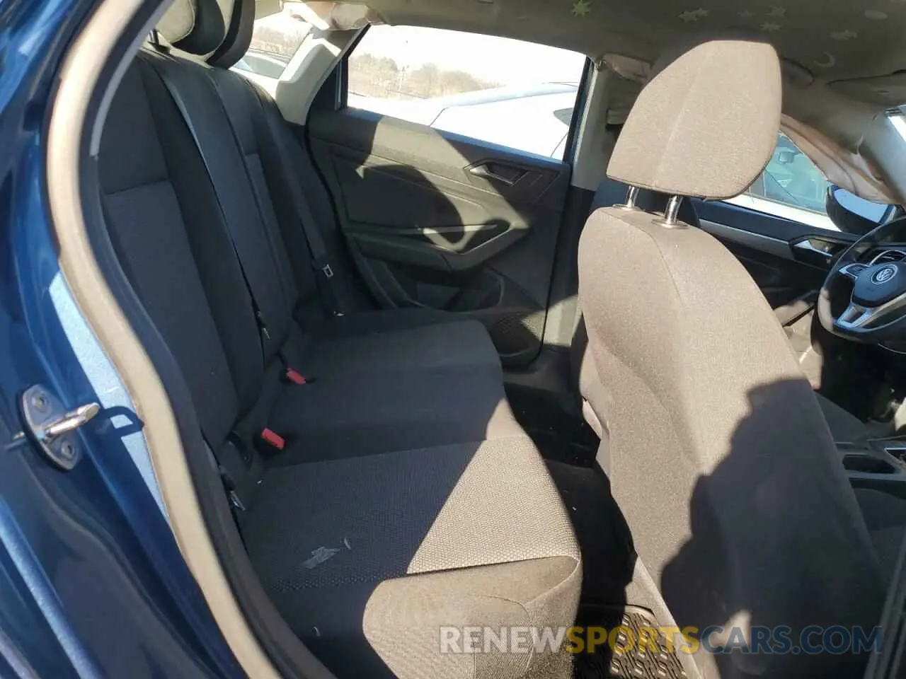 10 Photograph of a damaged car 3VWC57BU9KM211928 VOLKSWAGEN JETTA 2019