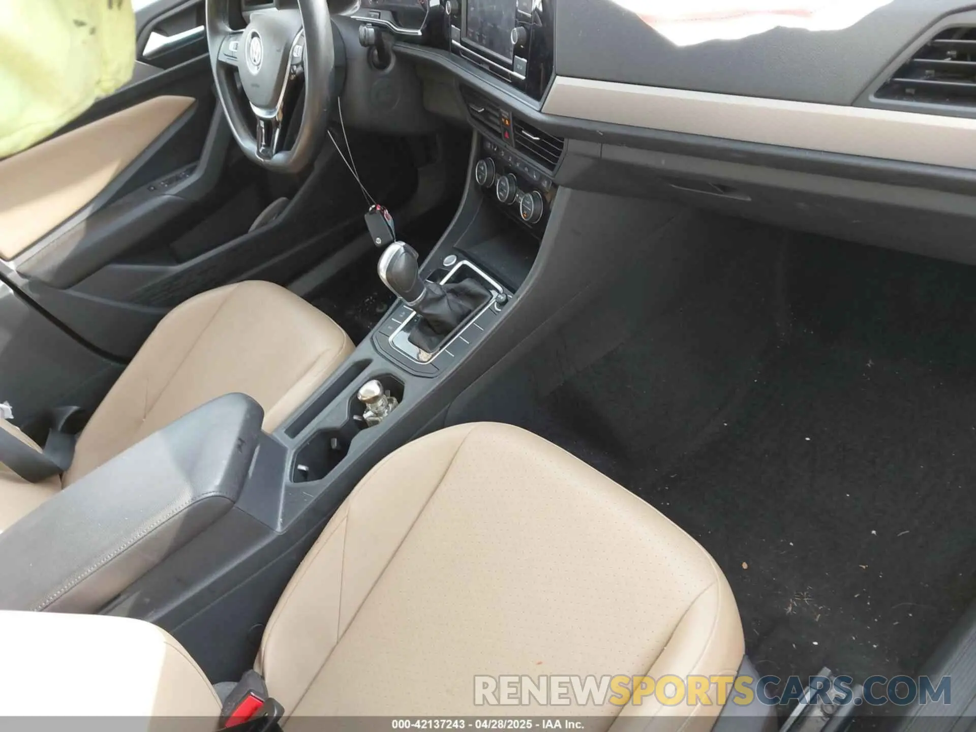 5 Photograph of a damaged car 3VWC57BUXKM005257 VOLKSWAGEN JETTA 2019