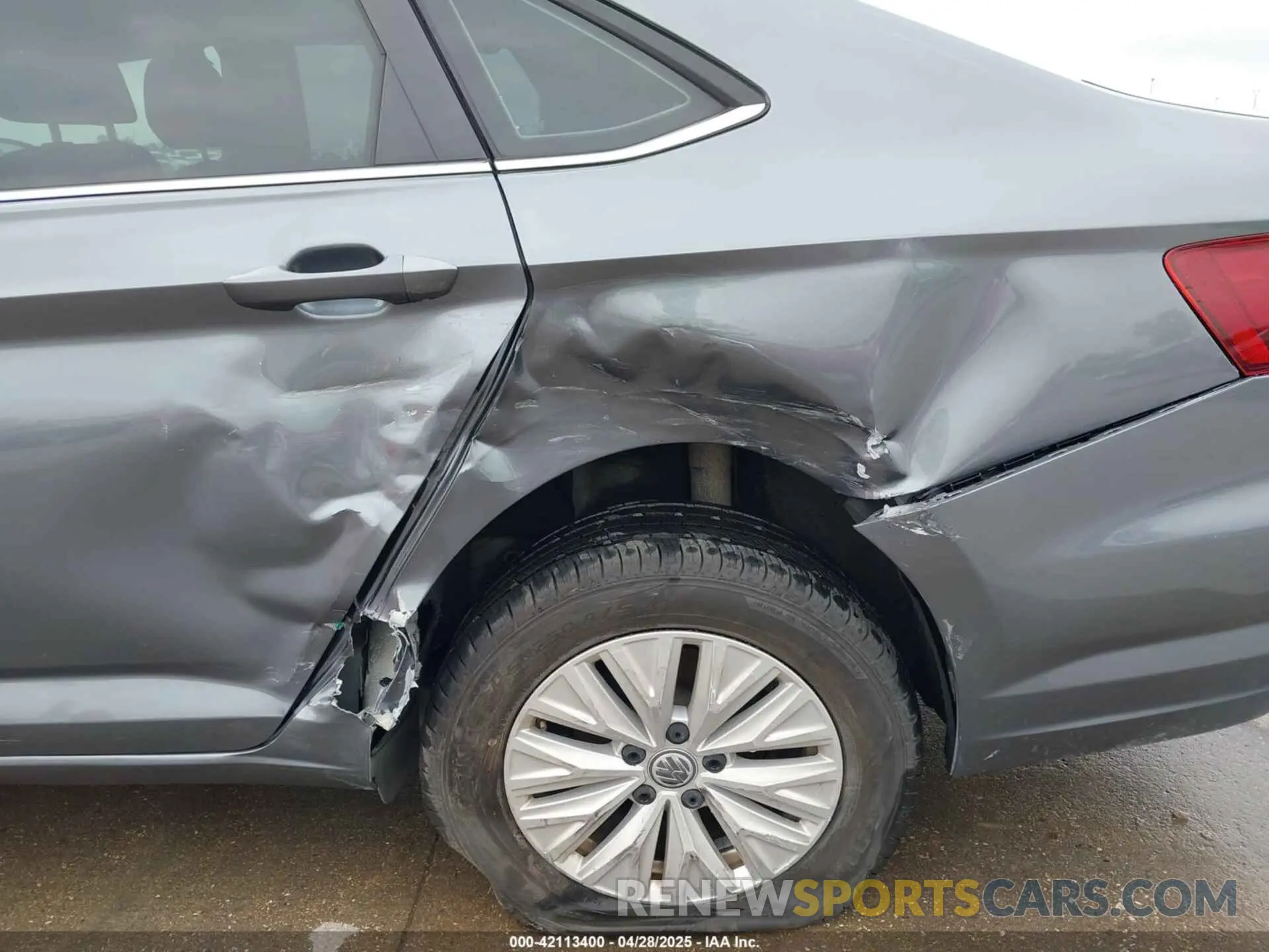 6 Photograph of a damaged car 3VWC57BUXKM023161 VOLKSWAGEN JETTA 2019