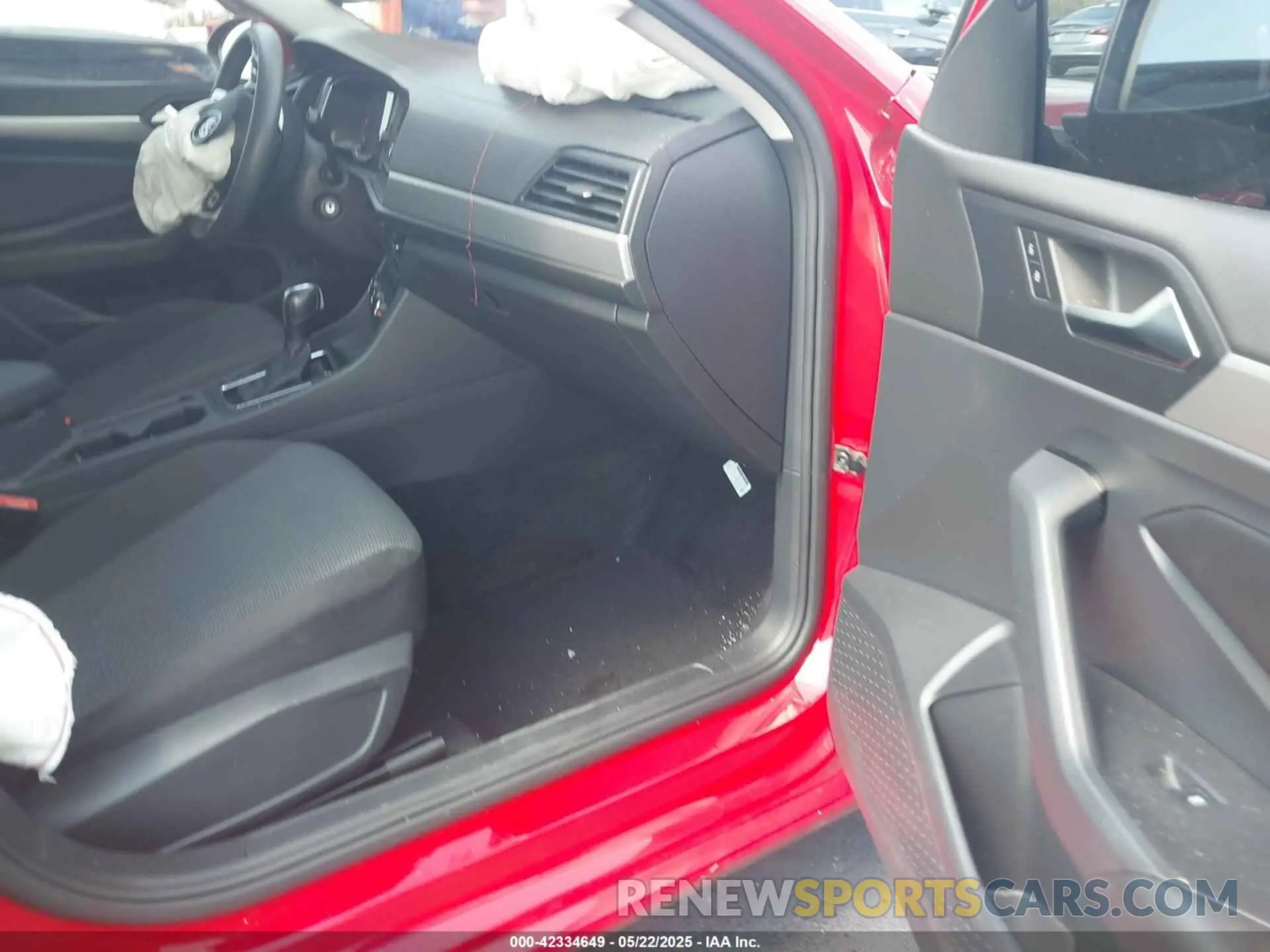 5 Photograph of a damaged car 3VWC57BUXKM029610 VOLKSWAGEN JETTA 2019