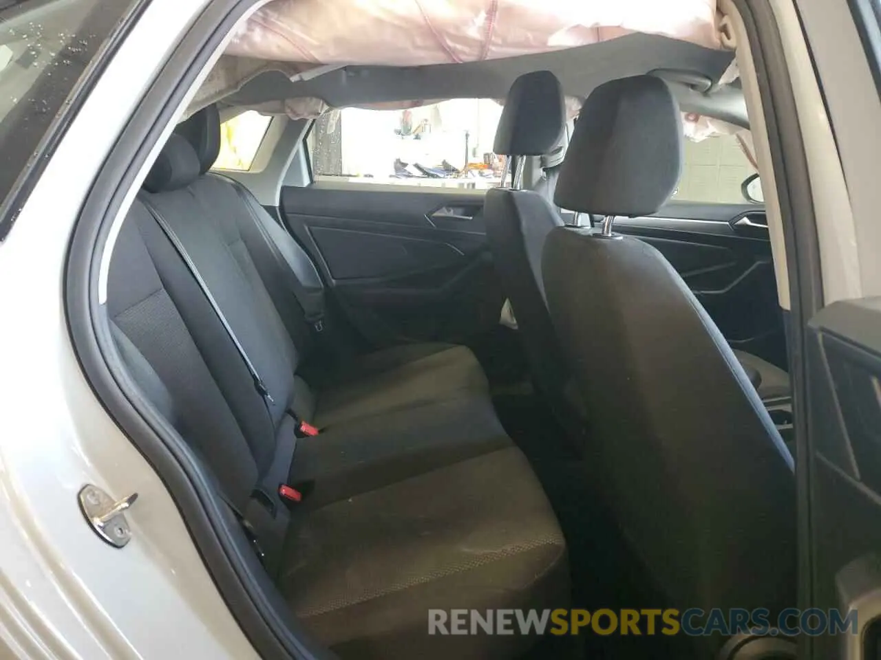 10 Photograph of a damaged car 3VWC57BUXKM058914 VOLKSWAGEN JETTA 2019