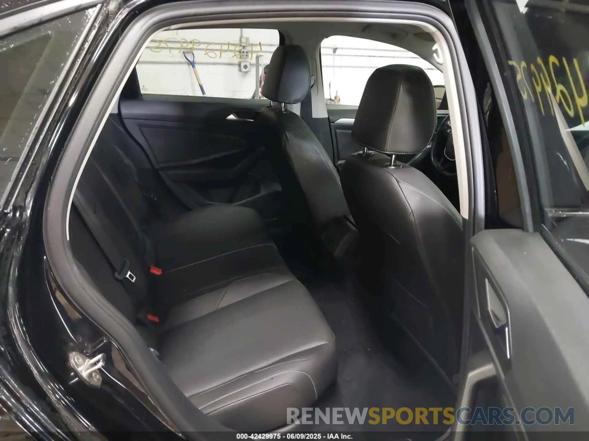 8 Photograph of a damaged car 3VWC57BUXKM262726 VOLKSWAGEN JETTA 2019