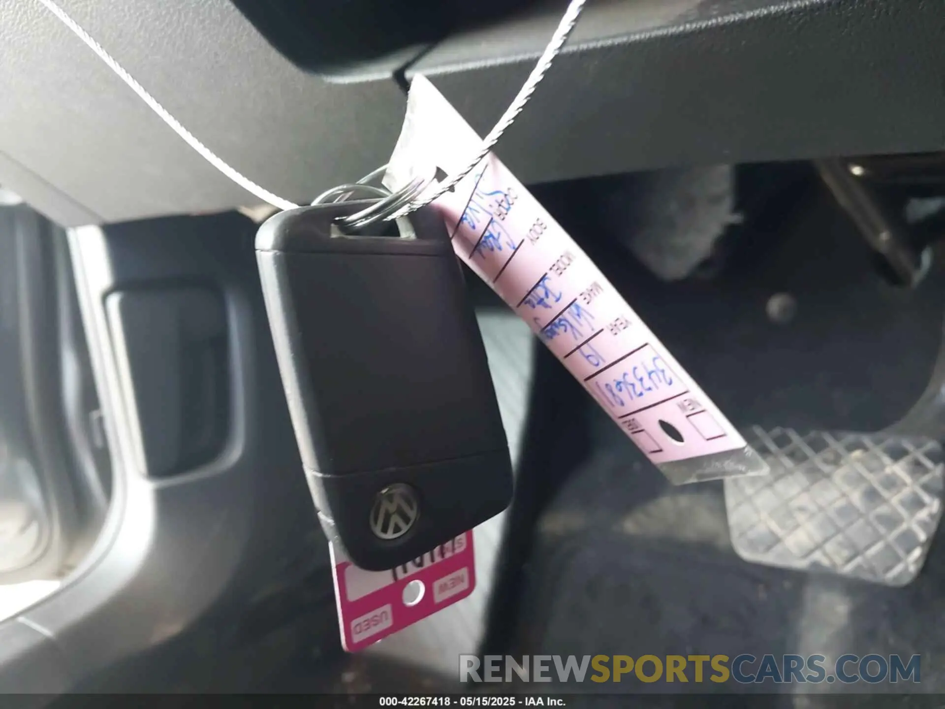 11 Photograph of a damaged car 3VWCB7BU0KM232546 VOLKSWAGEN JETTA 2019