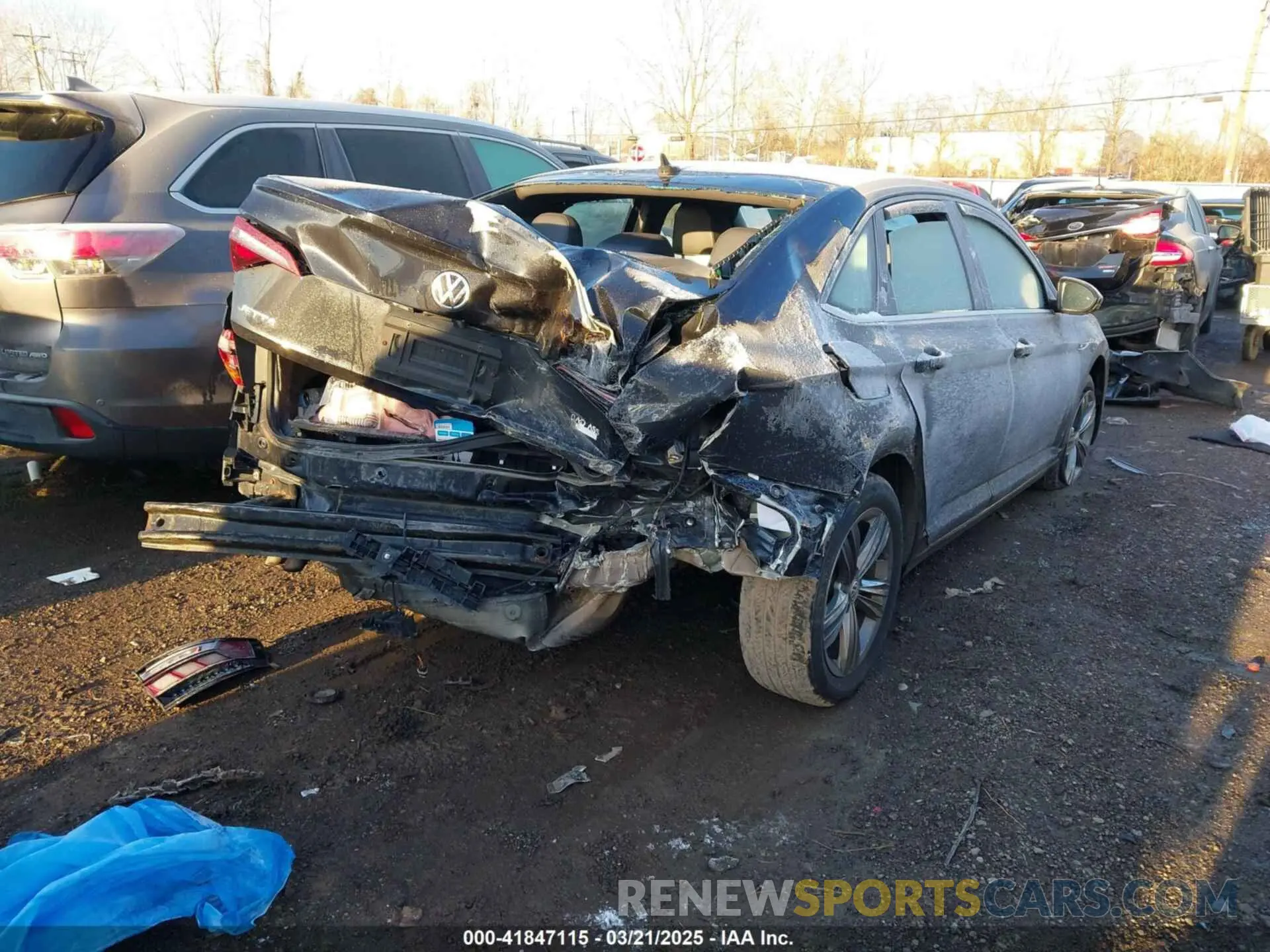 4 Фотография поврежденного автомобиля 3VWCB7BU0KM262890 VOLKSWAGEN JETTA 2019