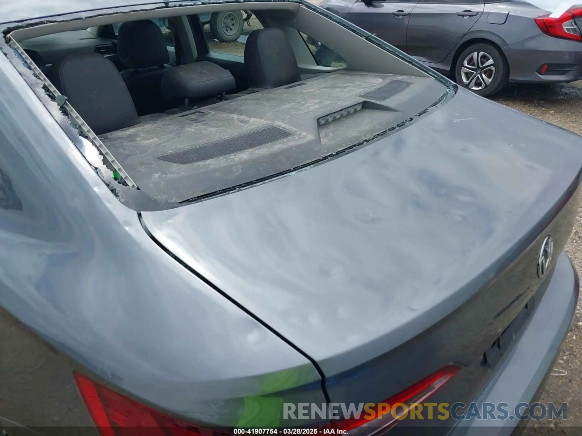 17 Photograph of a damaged car 3VWCB7BU2KM185617 VOLKSWAGEN JETTA 2019