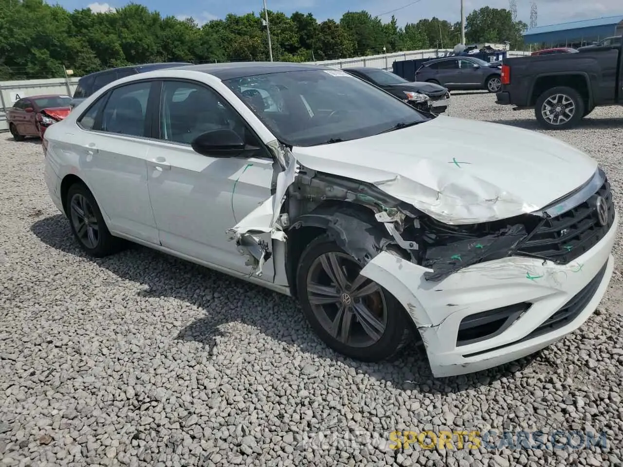 4 Photograph of a damaged car 3VWCB7BU2KM210192 VOLKSWAGEN JETTA 2019