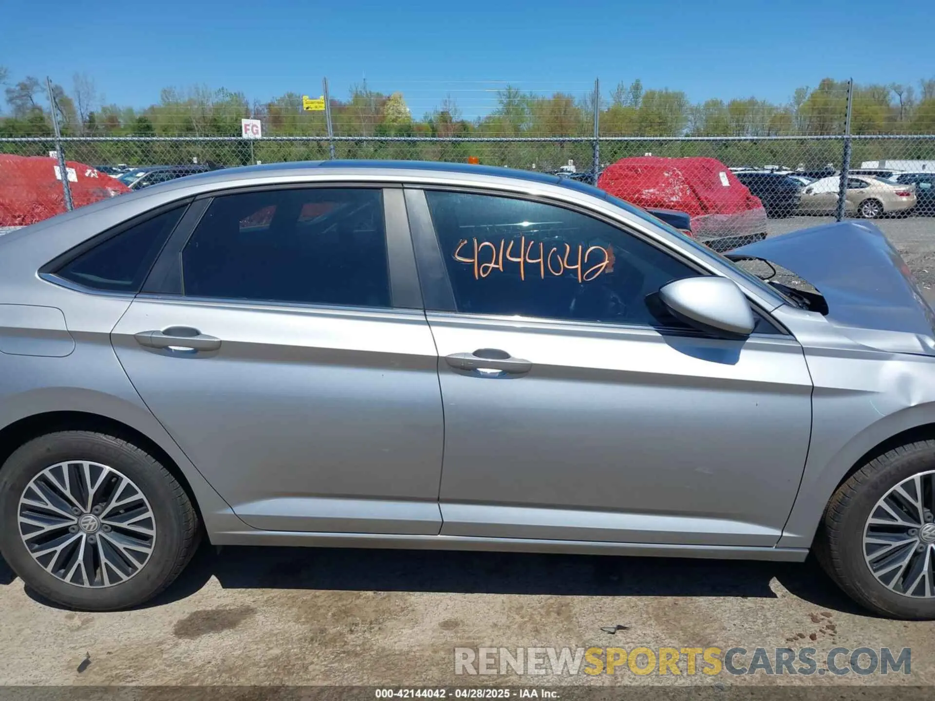 13 Photograph of a damaged car 3VWCB7BU3KM174206 VOLKSWAGEN JETTA 2019