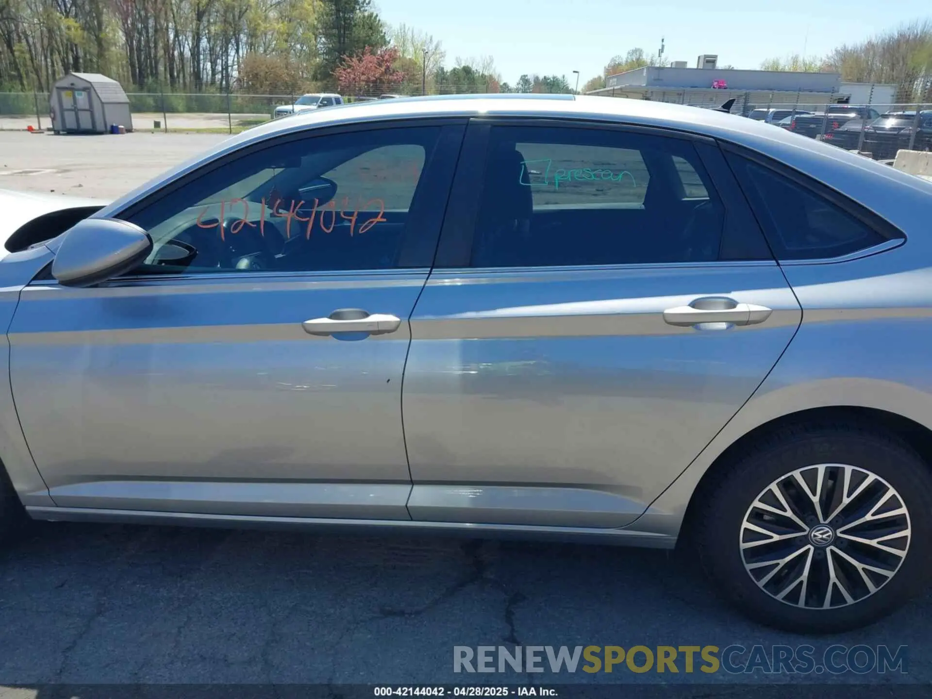 14 Photograph of a damaged car 3VWCB7BU3KM174206 VOLKSWAGEN JETTA 2019
