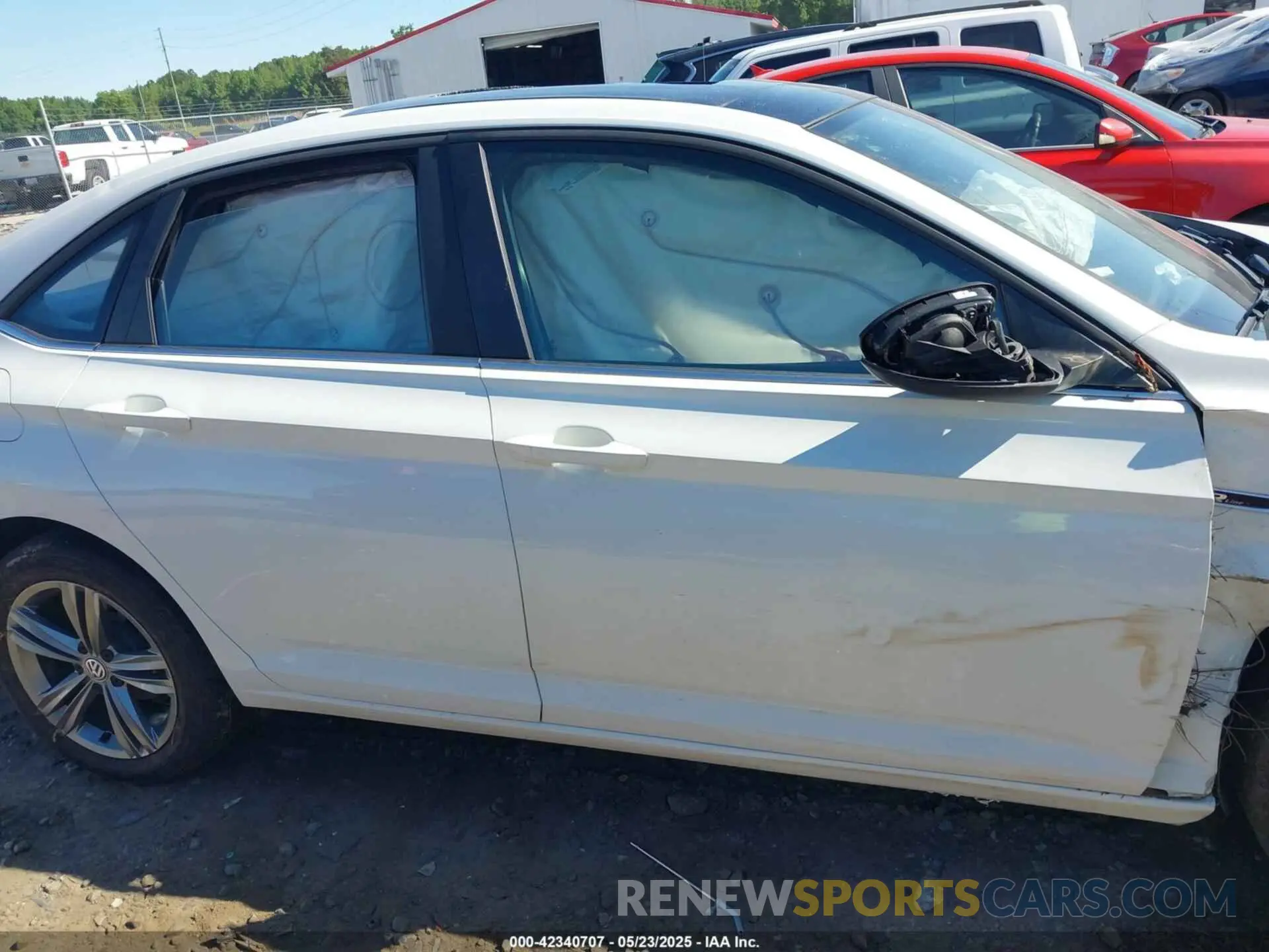 13 Photograph of a damaged car 3VWCB7BU4KM170634 VOLKSWAGEN JETTA 2019