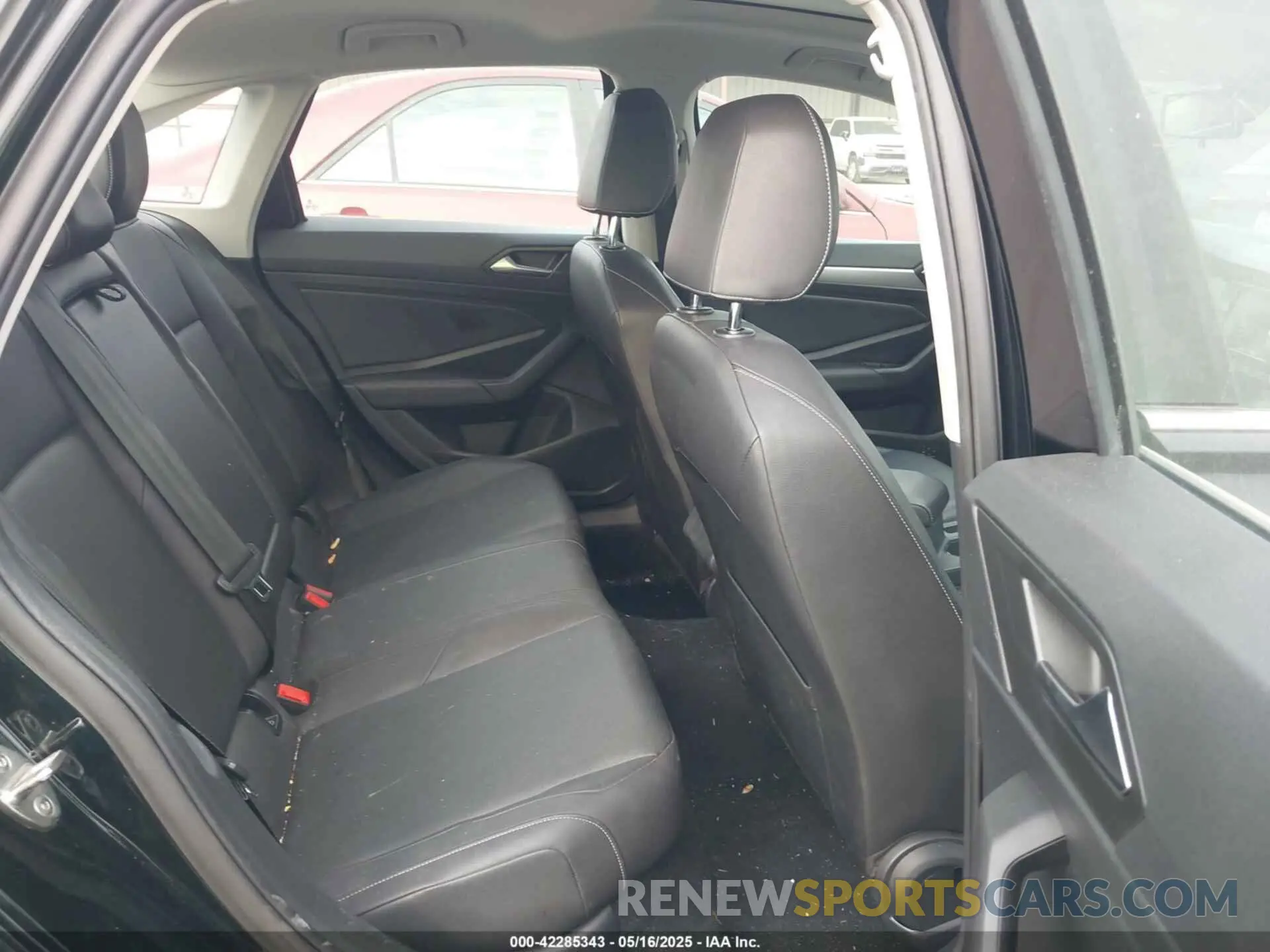 8 Photograph of a damaged car 3VWCB7BU4KM176353 VOLKSWAGEN JETTA 2019