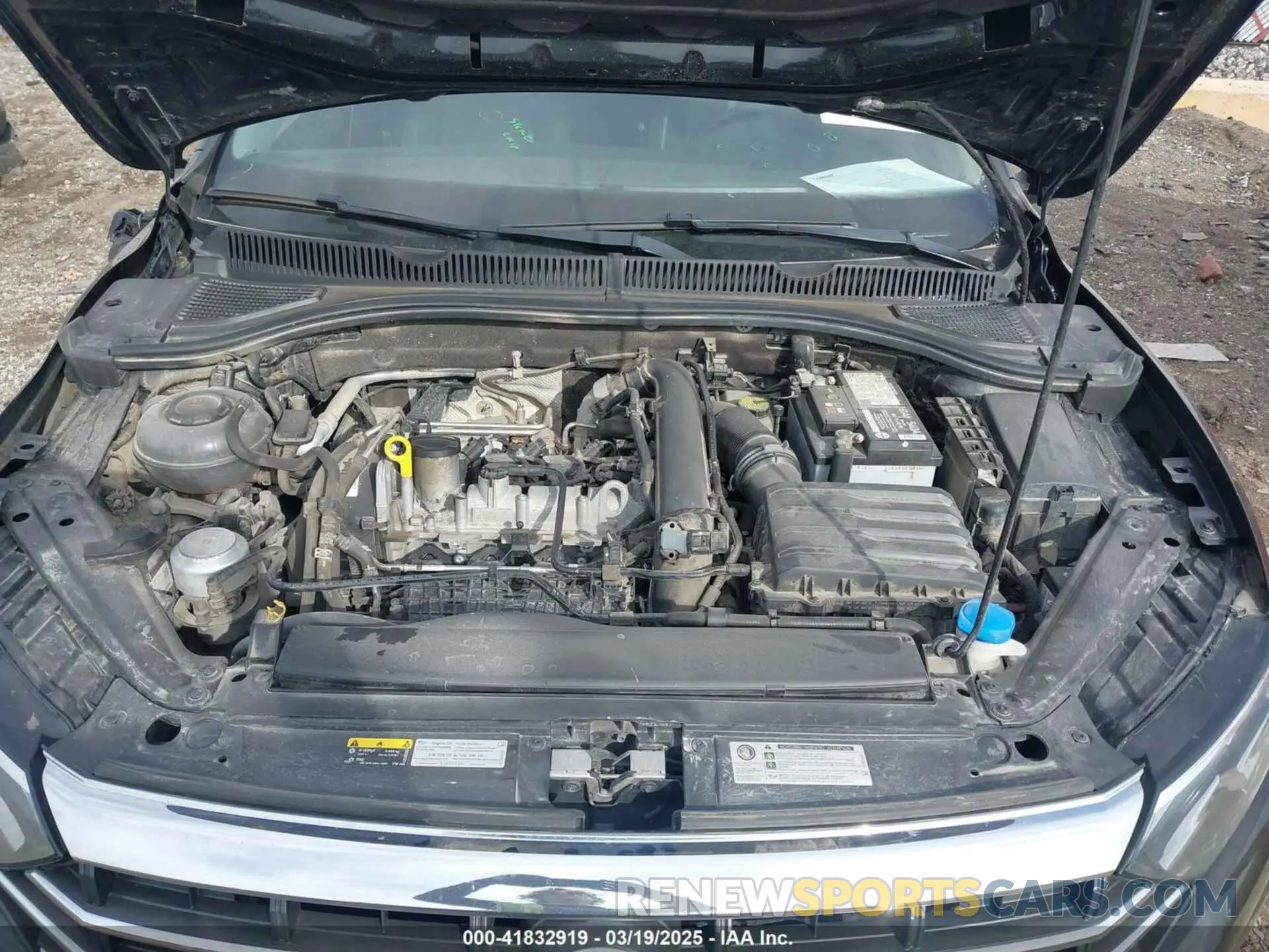 10 Photograph of a damaged car 3VWCB7BU4KM185540 VOLKSWAGEN JETTA 2019