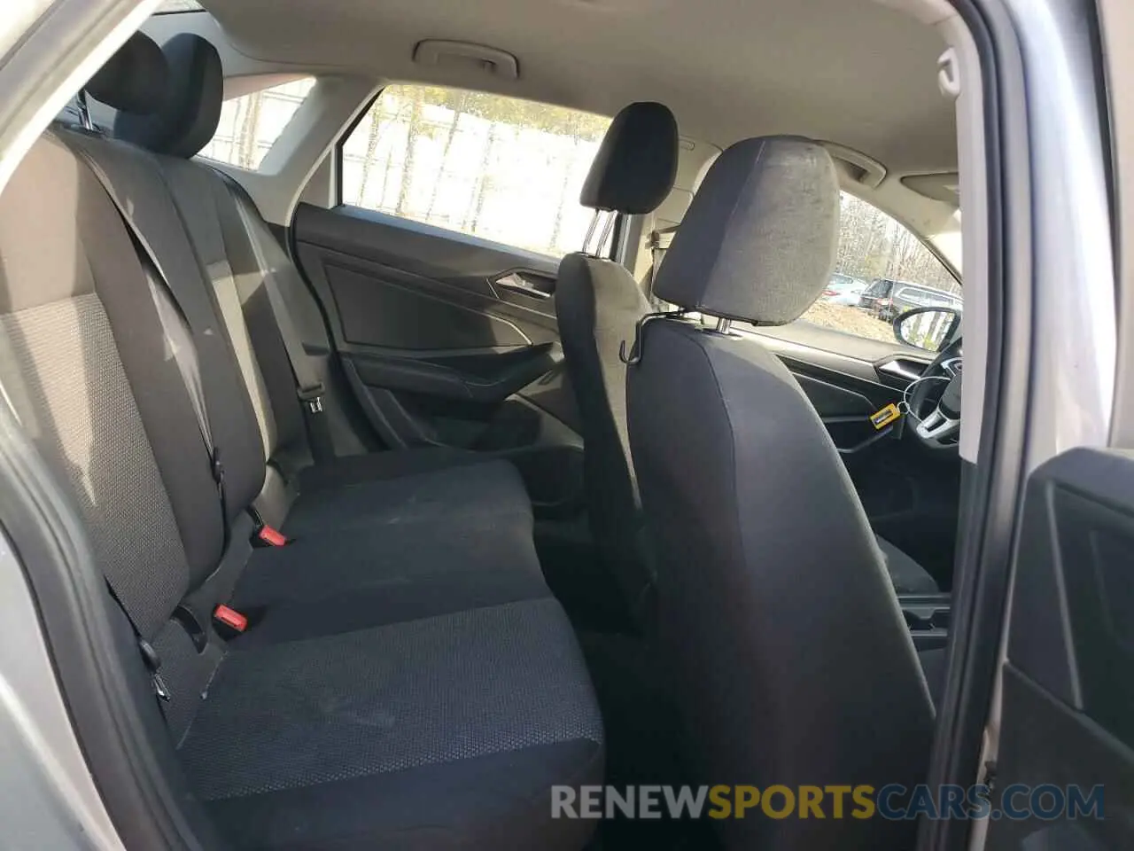 10 Photograph of a damaged car 3VWCB7BU5KM220506 VOLKSWAGEN JETTA 2019