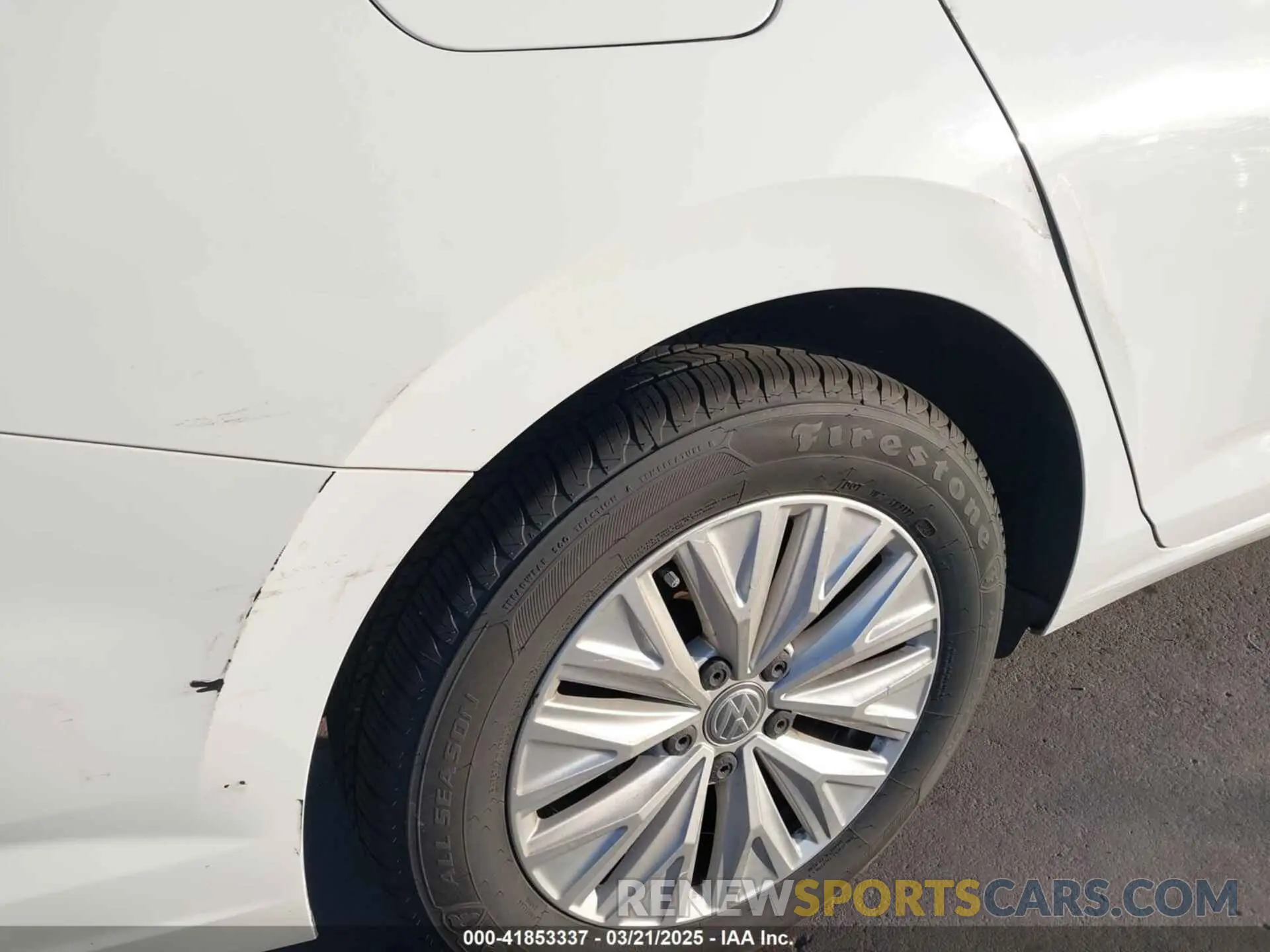 19 Photograph of a damaged car 3VWCB7BU6KM130183 VOLKSWAGEN JETTA 2019