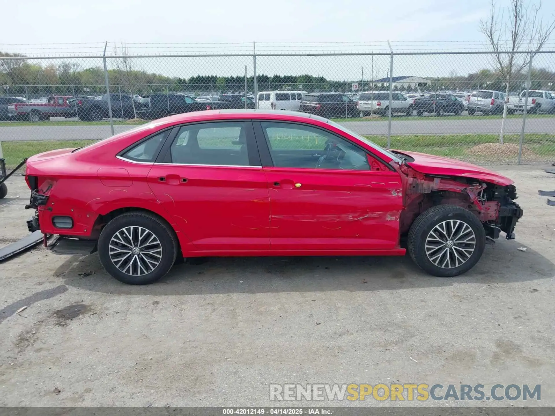 13 Photograph of a damaged car 3VWCB7BU6KM158050 VOLKSWAGEN JETTA 2019