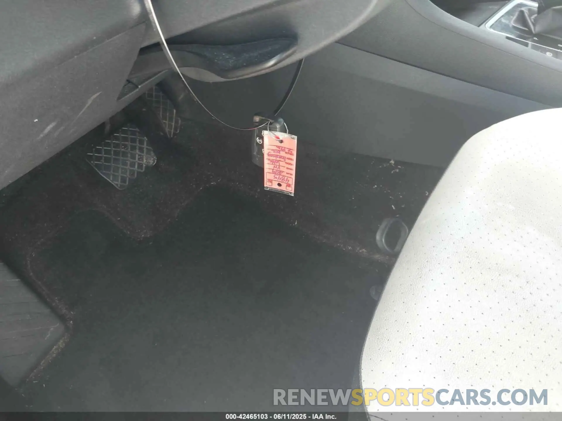 11 Photograph of a damaged car 3VWCB7BU6KM241039 VOLKSWAGEN JETTA 2019
