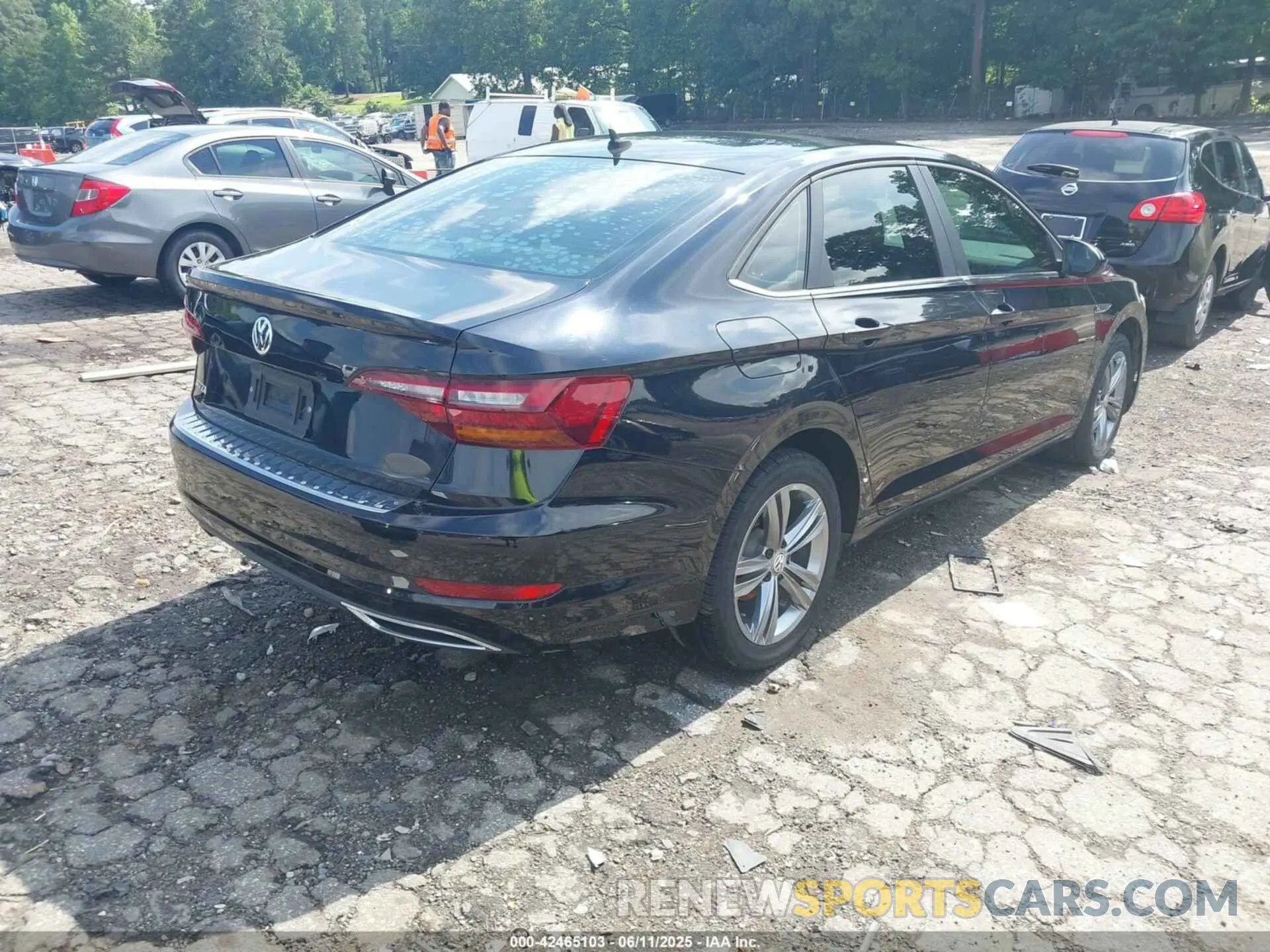 4 Photograph of a damaged car 3VWCB7BU6KM241039 VOLKSWAGEN JETTA 2019