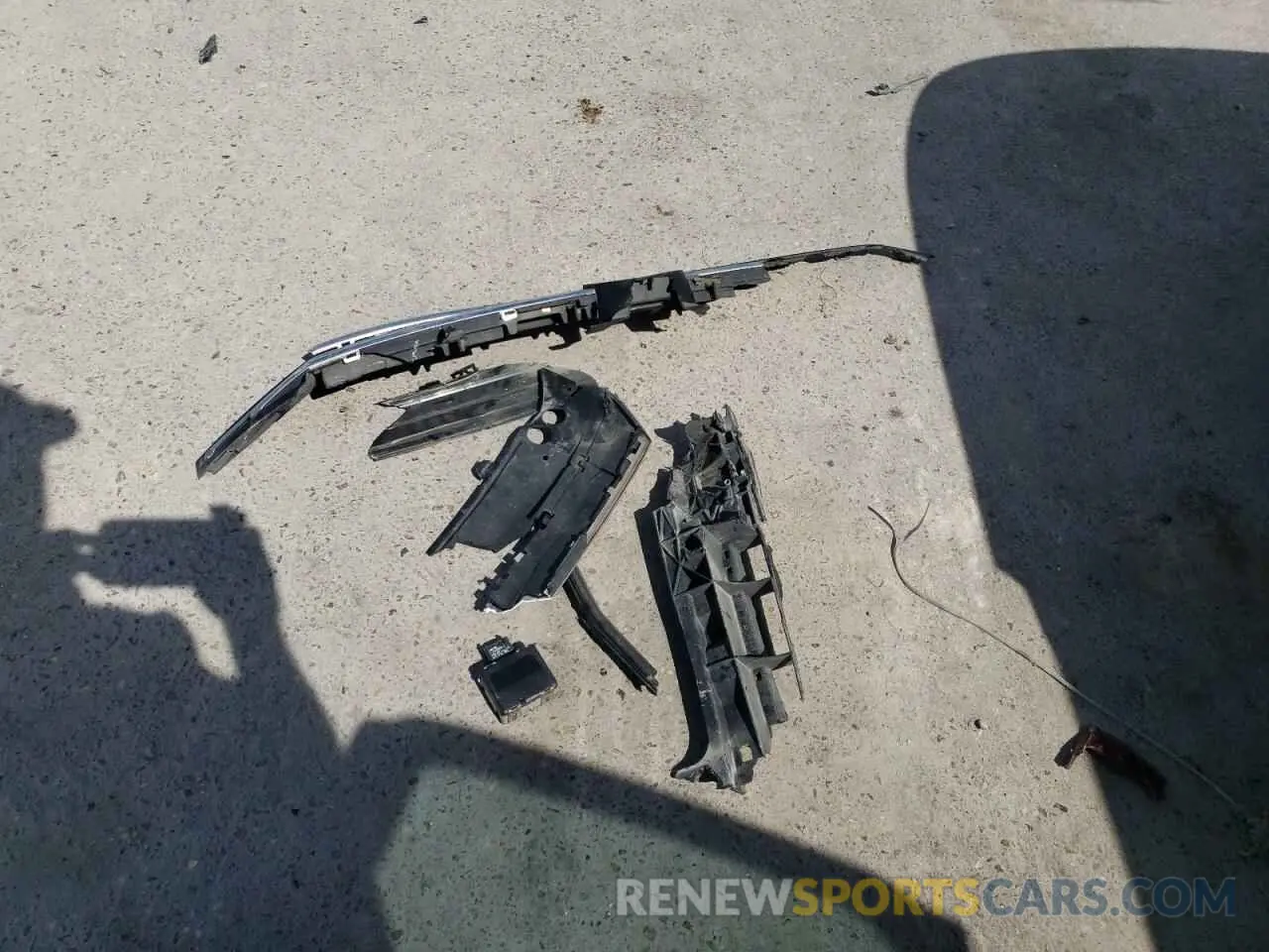 12 Photograph of a damaged car 3VWCB7BU7KM136476 VOLKSWAGEN JETTA 2019