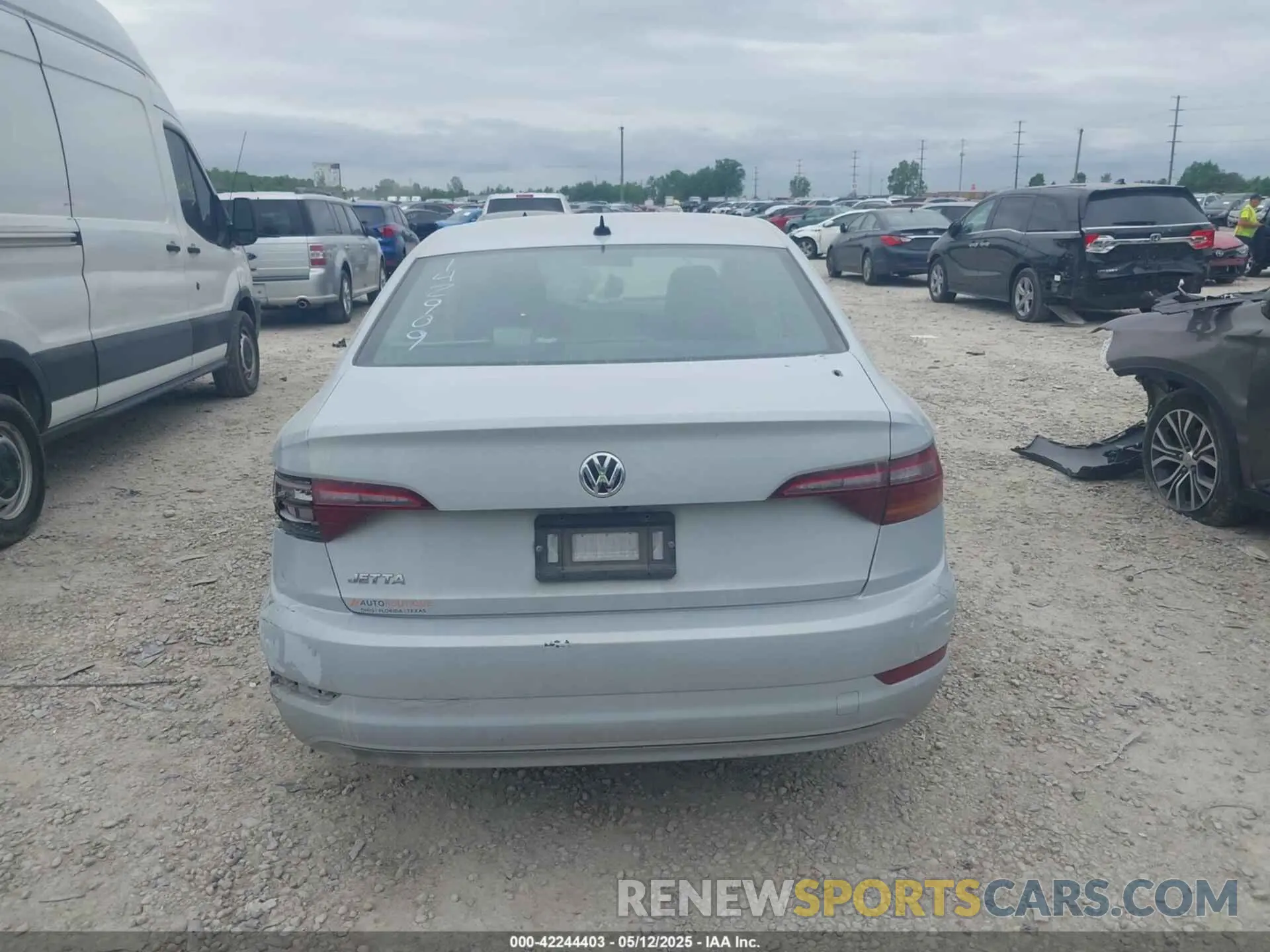 16 Photograph of a damaged car 3VWCB7BU9KM142909 VOLKSWAGEN JETTA 2019
