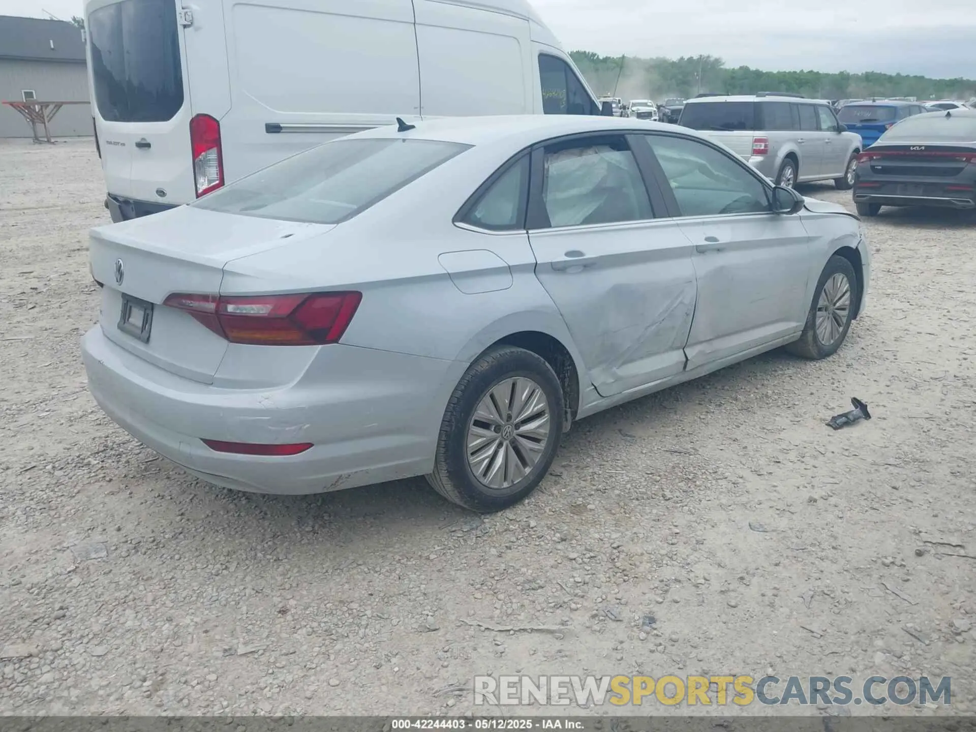4 Photograph of a damaged car 3VWCB7BU9KM142909 VOLKSWAGEN JETTA 2019