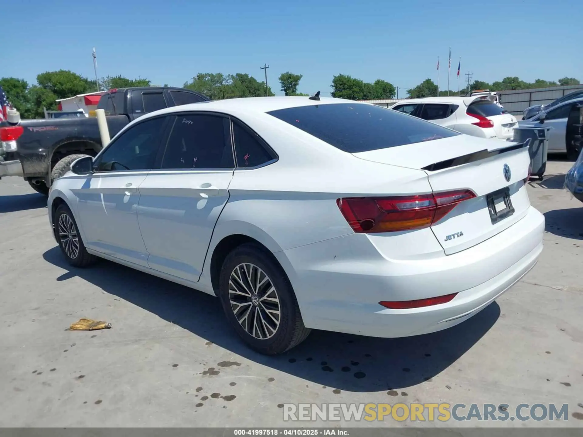14 Photograph of a damaged car 3VWCB7BU9KM144272 VOLKSWAGEN JETTA 2019
