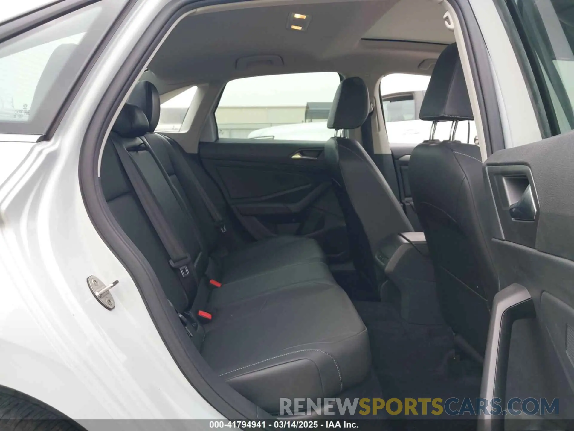 8 Фотография поврежденного автомобиля 3VWCB7BUXKM141770 VOLKSWAGEN JETTA 2019