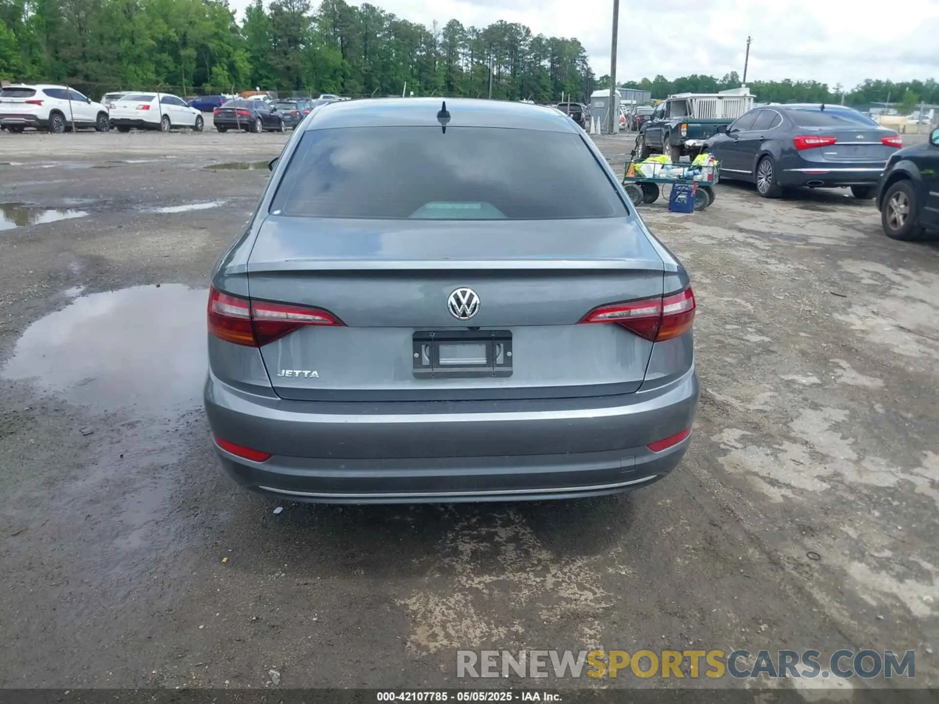 17 Photograph of a damaged car 3VWE57BU3KM062523 VOLKSWAGEN JETTA 2019