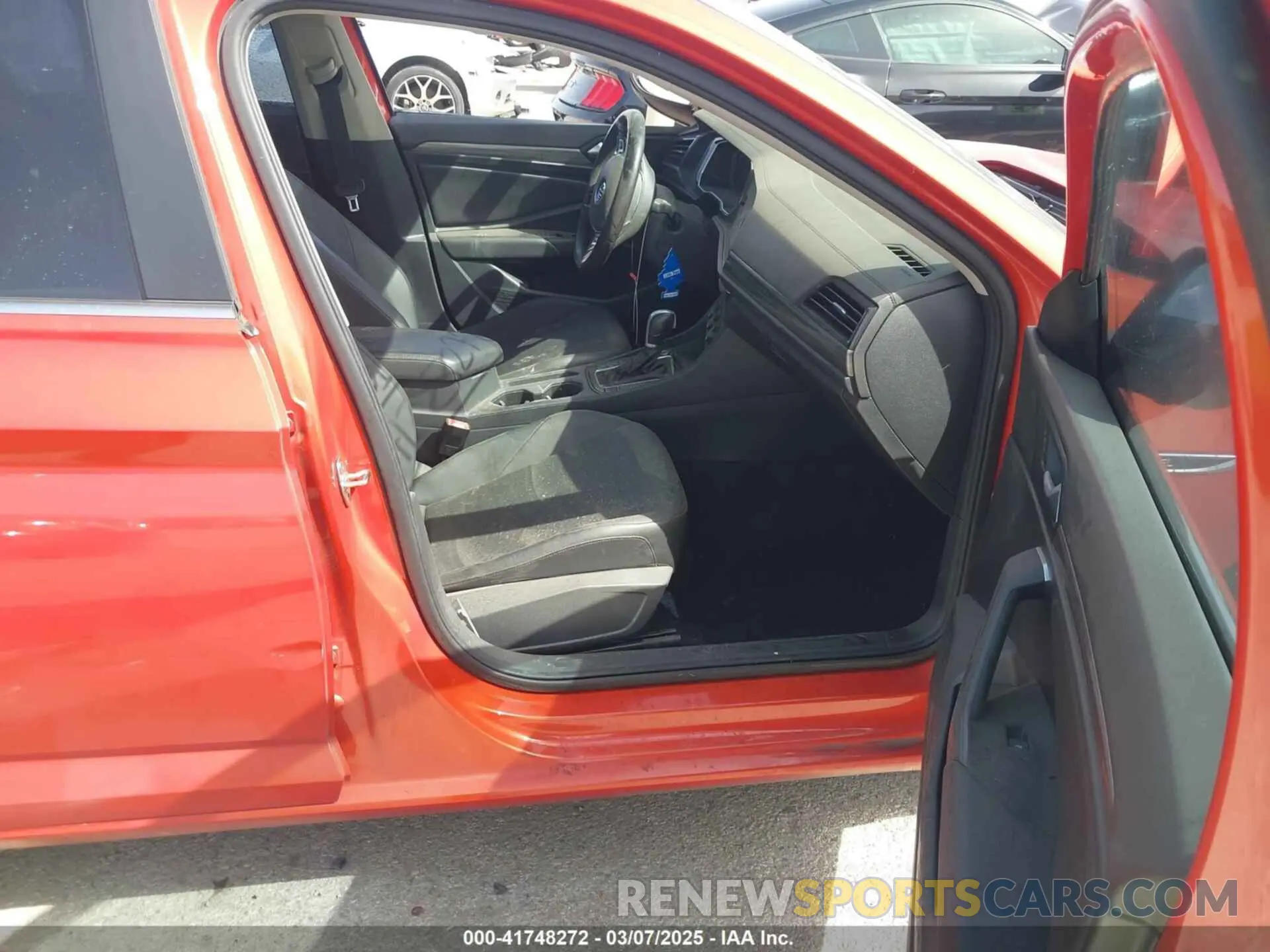5 Фотография поврежденного автомобиля 3VWE57BU4KM110398 VOLKSWAGEN JETTA 2019