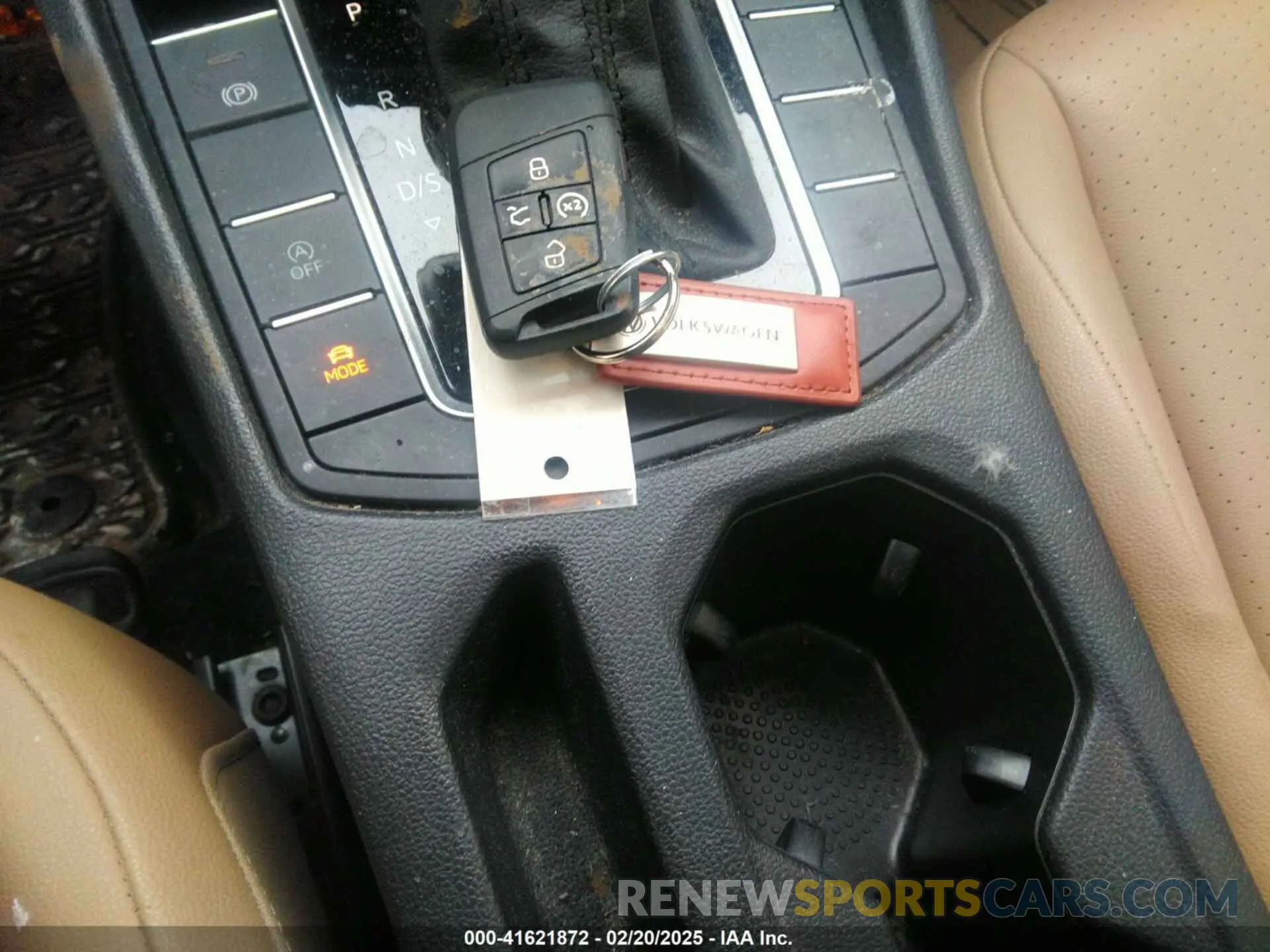 11 Фотография поврежденного автомобиля 3VWE57BU6KM114808 VOLKSWAGEN JETTA 2019
