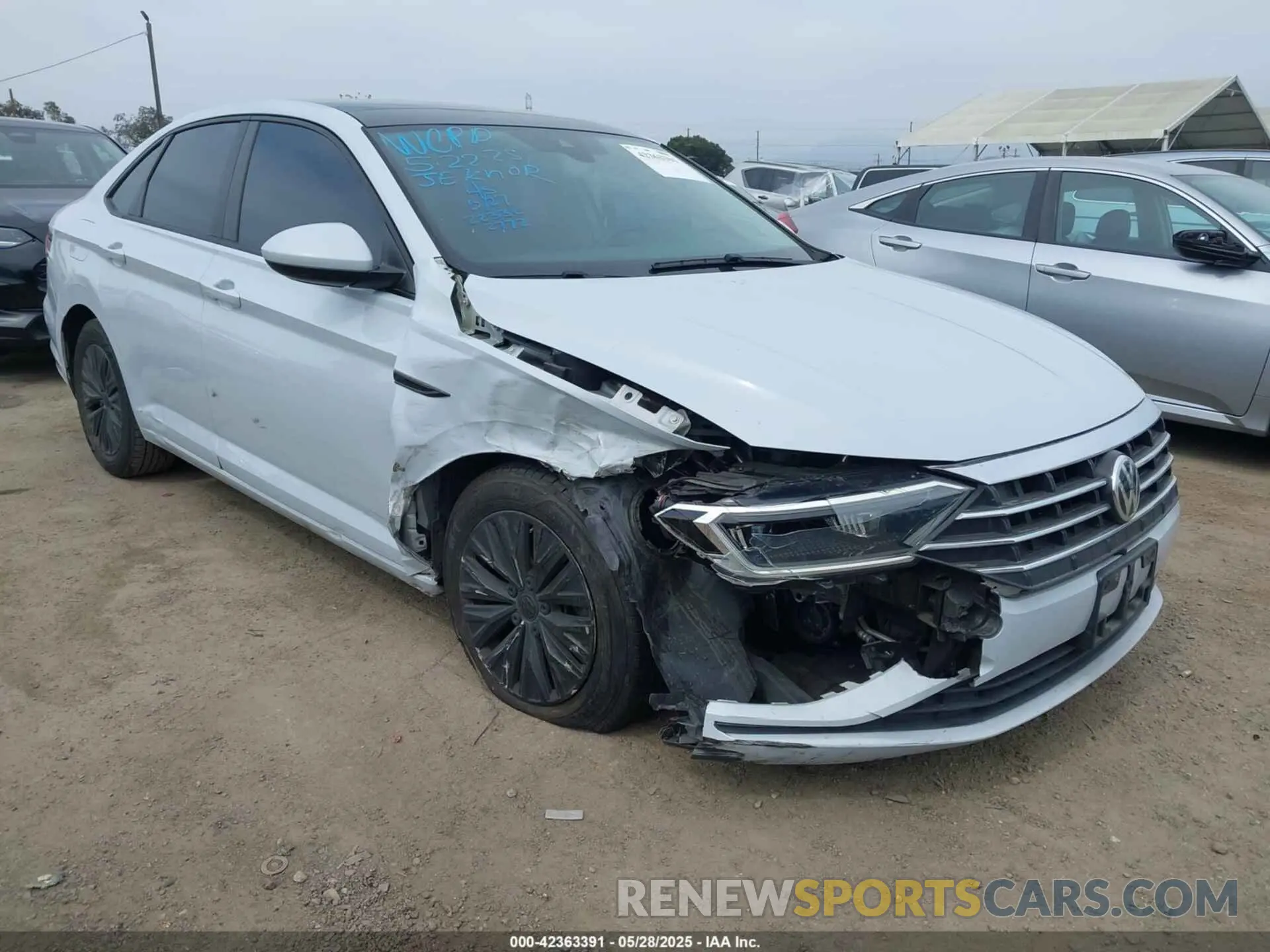 1 Photograph of a damaged car 3VWE57BU7KM052772 VOLKSWAGEN JETTA 2019