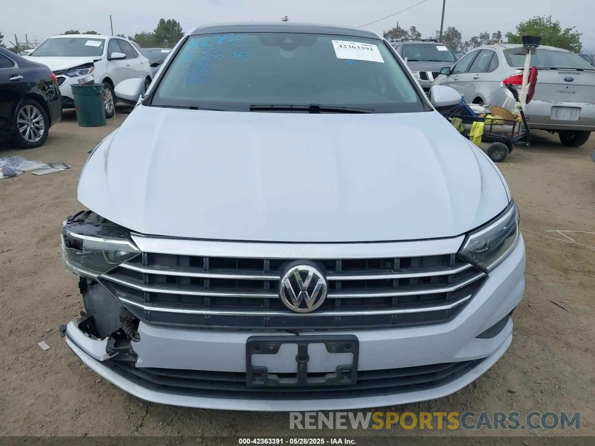 12 Photograph of a damaged car 3VWE57BU7KM052772 VOLKSWAGEN JETTA 2019