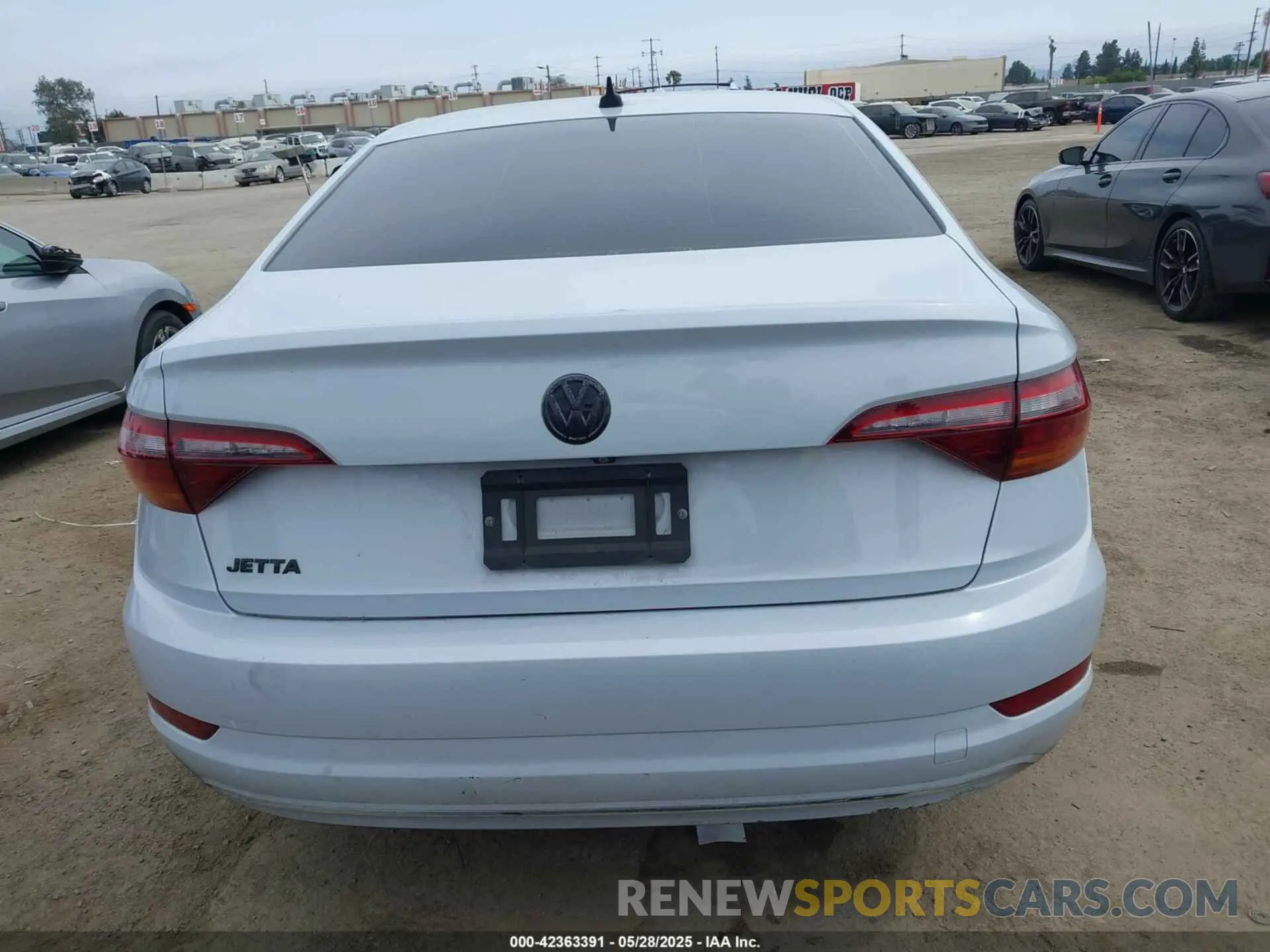 16 Photograph of a damaged car 3VWE57BU7KM052772 VOLKSWAGEN JETTA 2019