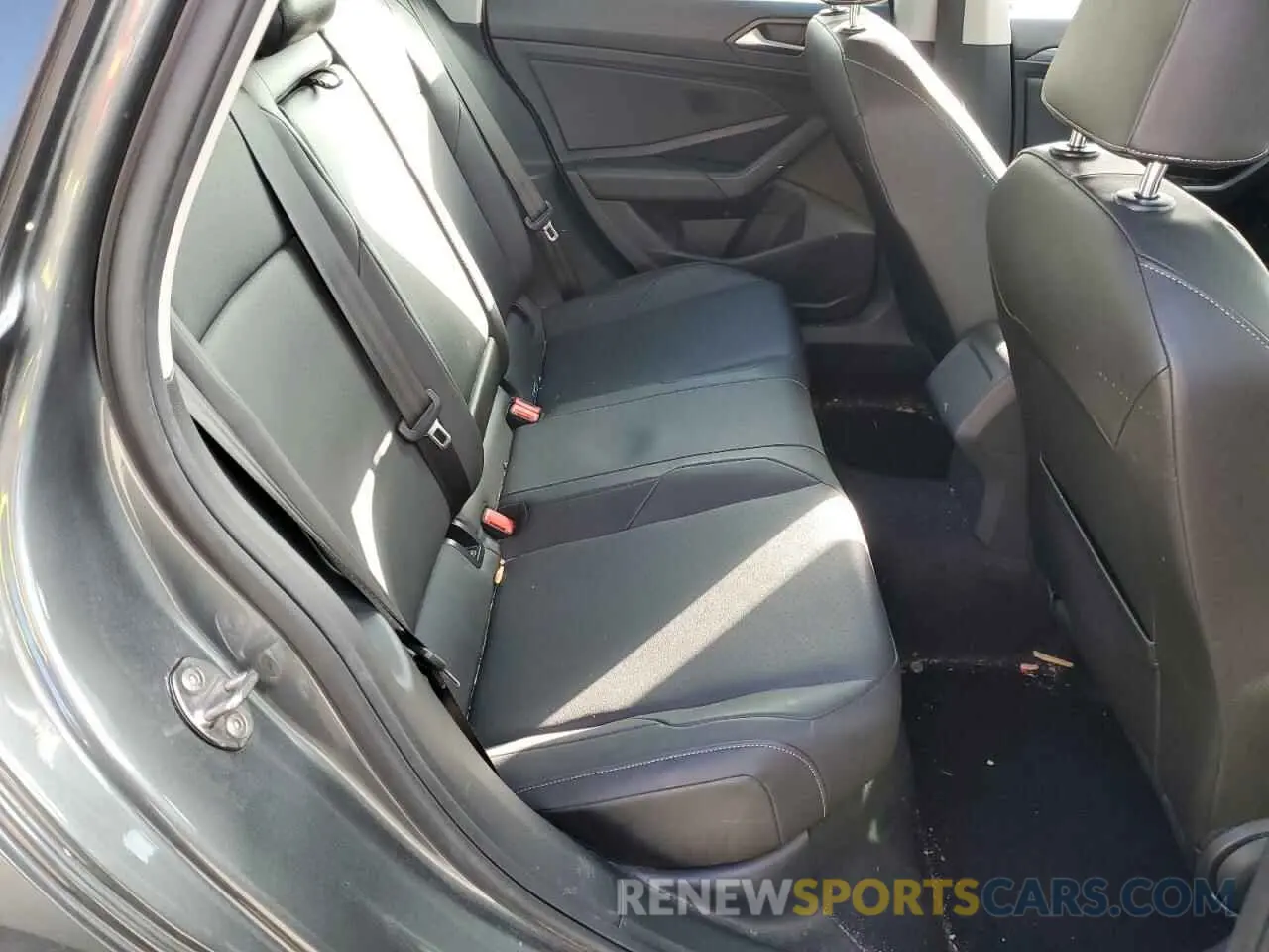 10 Photograph of a damaged car 3VWEB7BU3KM202031 VOLKSWAGEN JETTA 2019