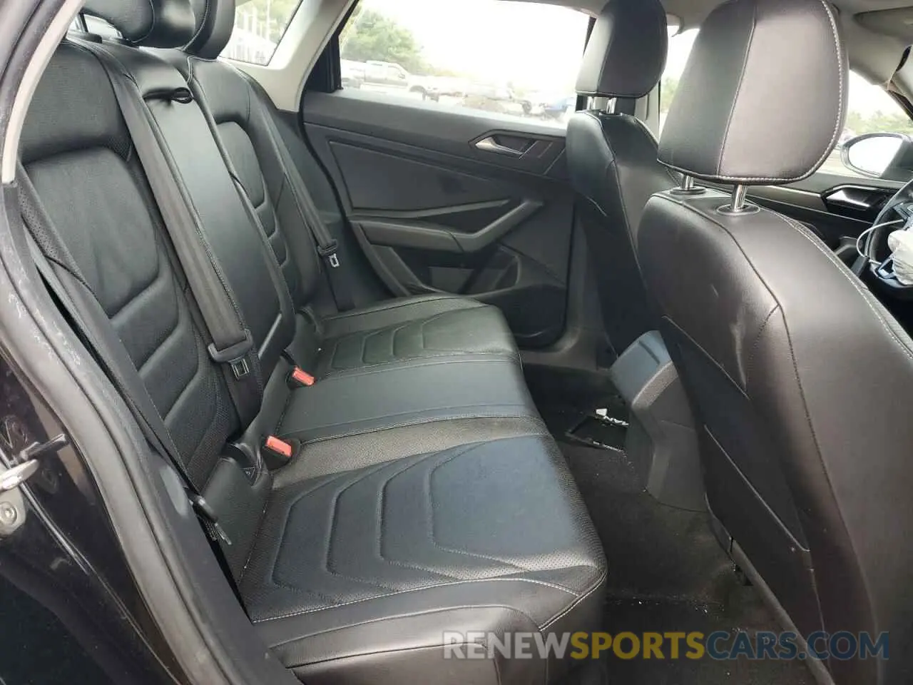 10 Photograph of a damaged car 3VWG57BU3KM013492 VOLKSWAGEN JETTA 2019