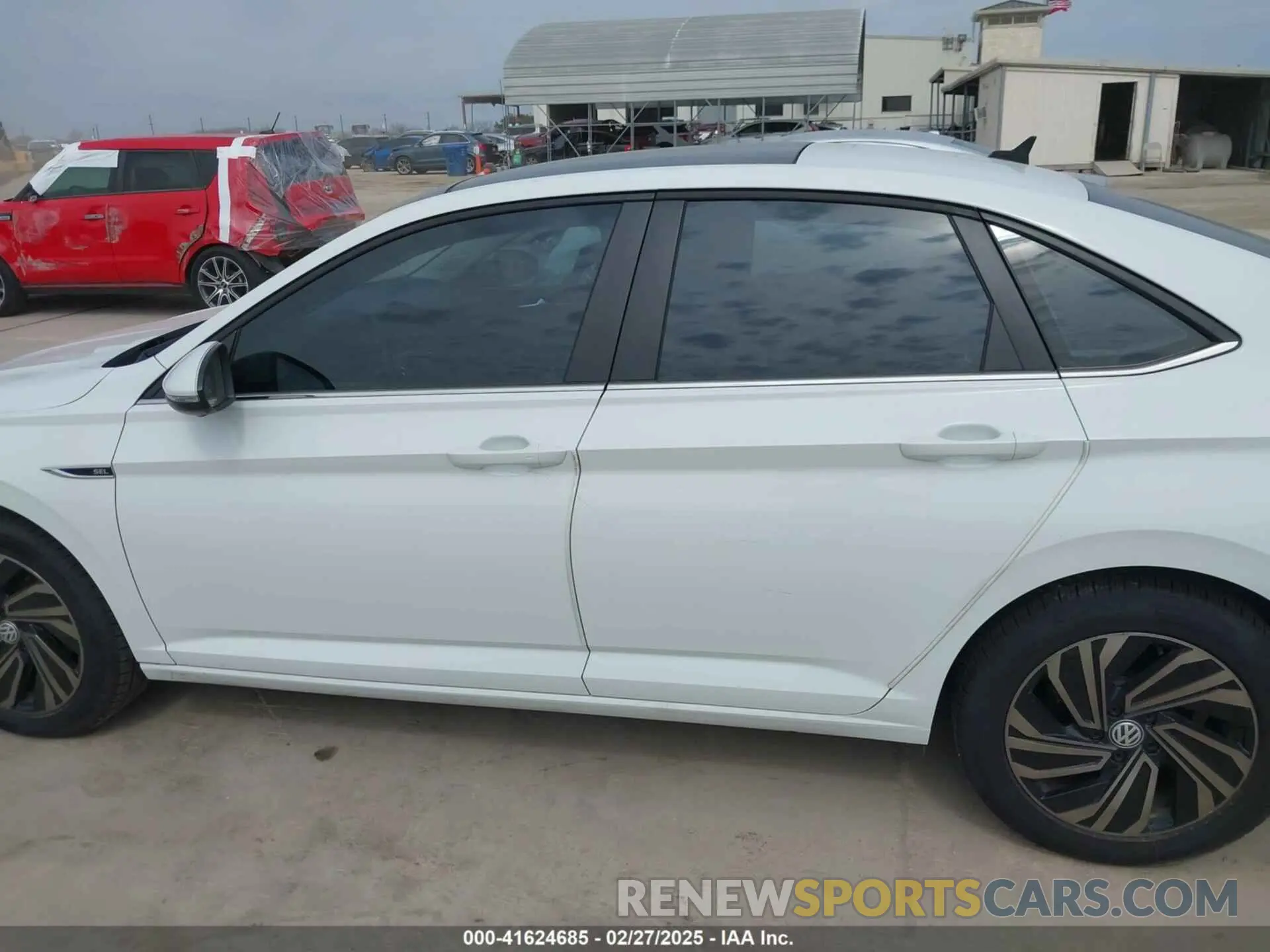 14 Photograph of a damaged car 3VWG57BU6KM112372 VOLKSWAGEN JETTA 2019