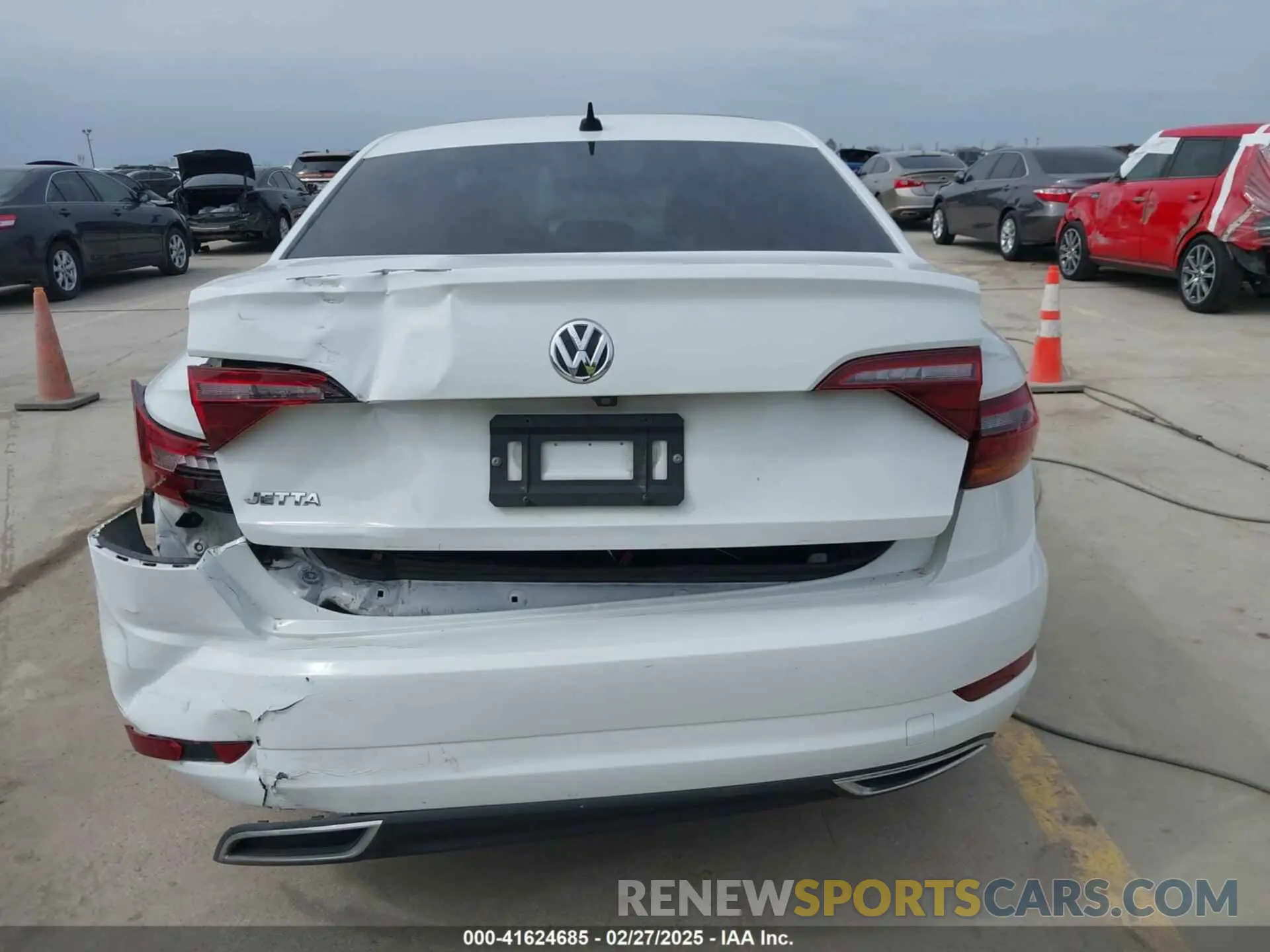16 Photograph of a damaged car 3VWG57BU6KM112372 VOLKSWAGEN JETTA 2019
