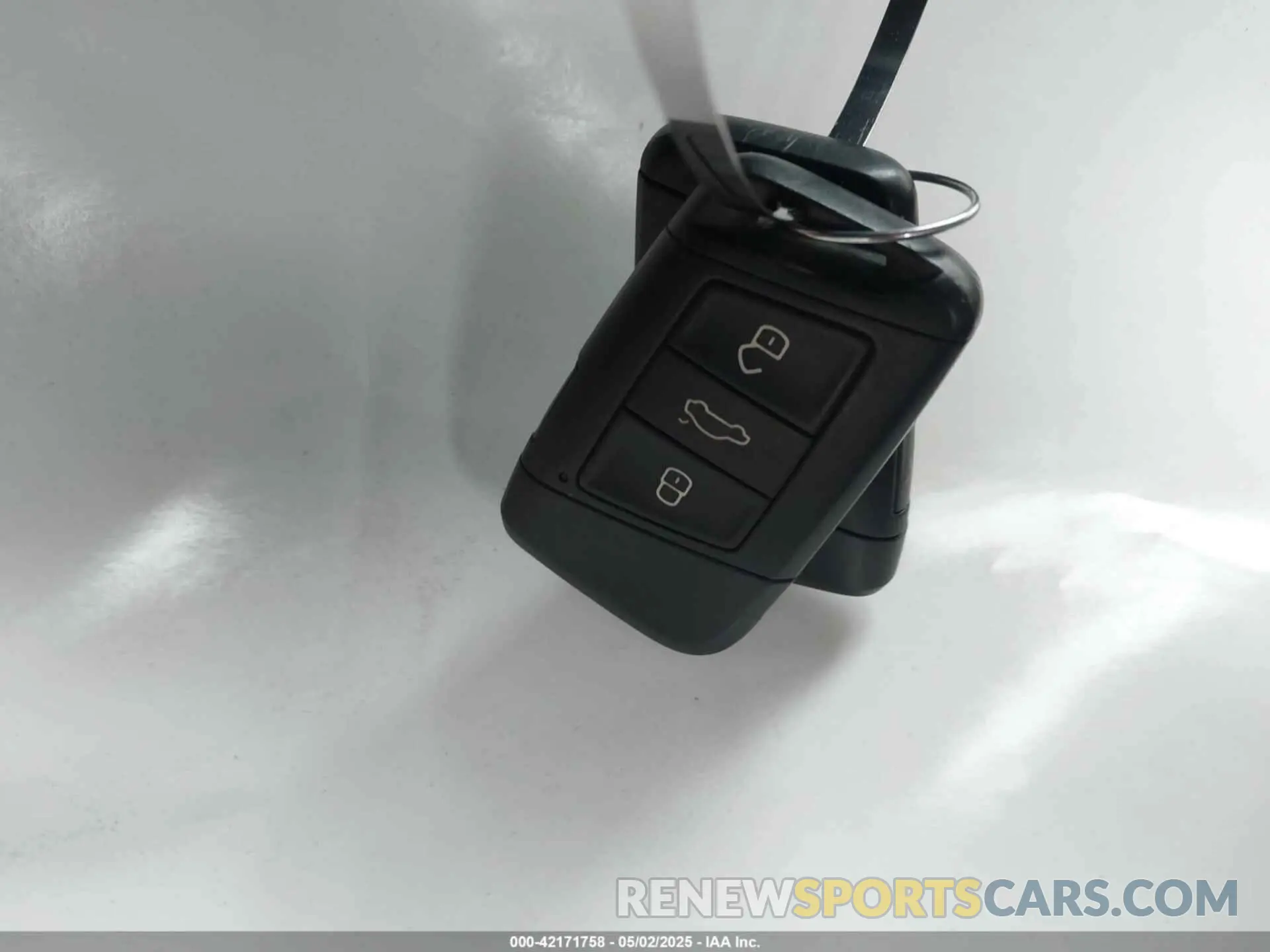 11 Photograph of a damaged car 3VWG57BU8KM087653 VOLKSWAGEN JETTA 2019