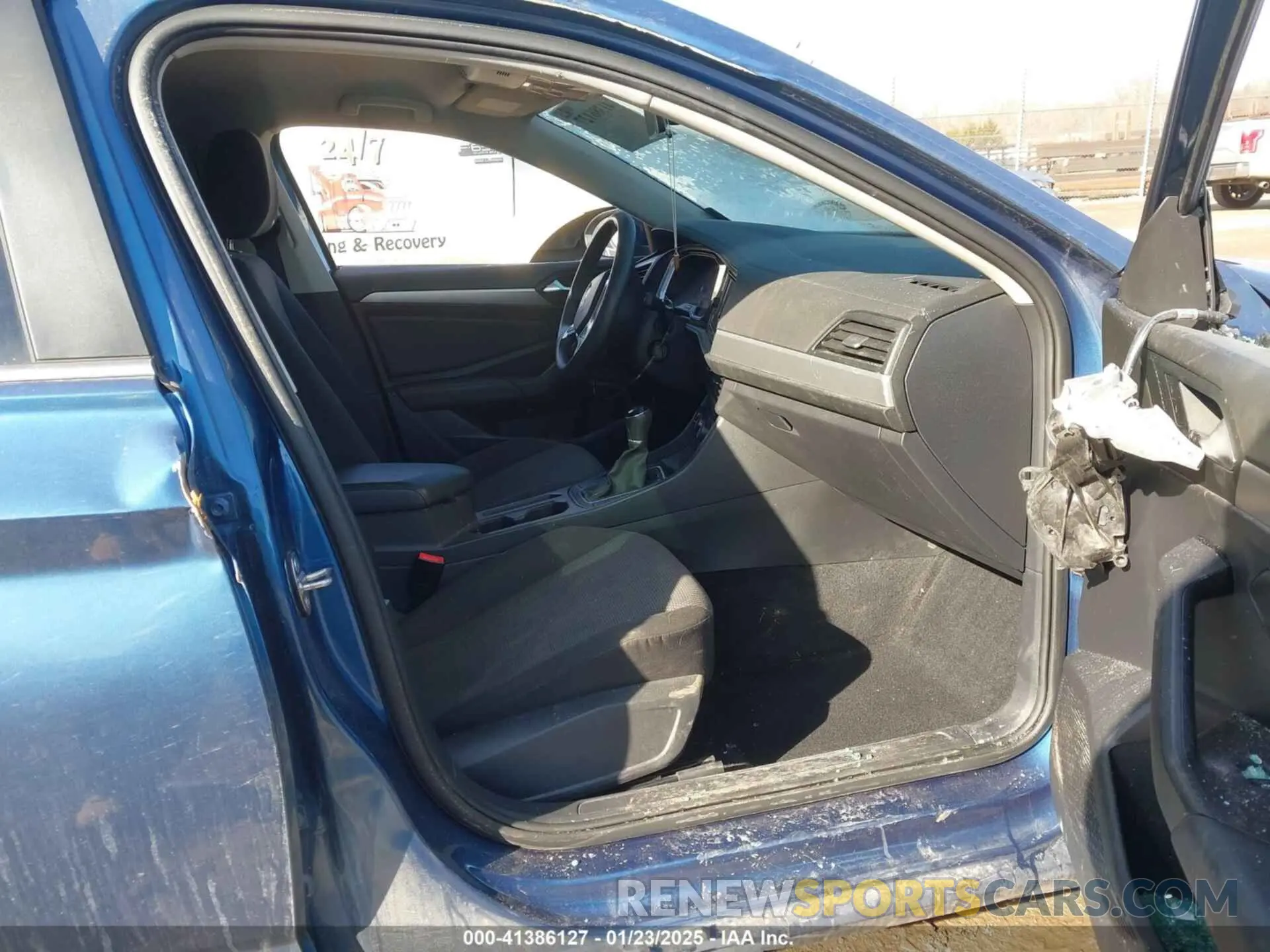 5 Фотография поврежденного автомобиля 3VWN57BU1KM067817 VOLKSWAGEN JETTA 2019