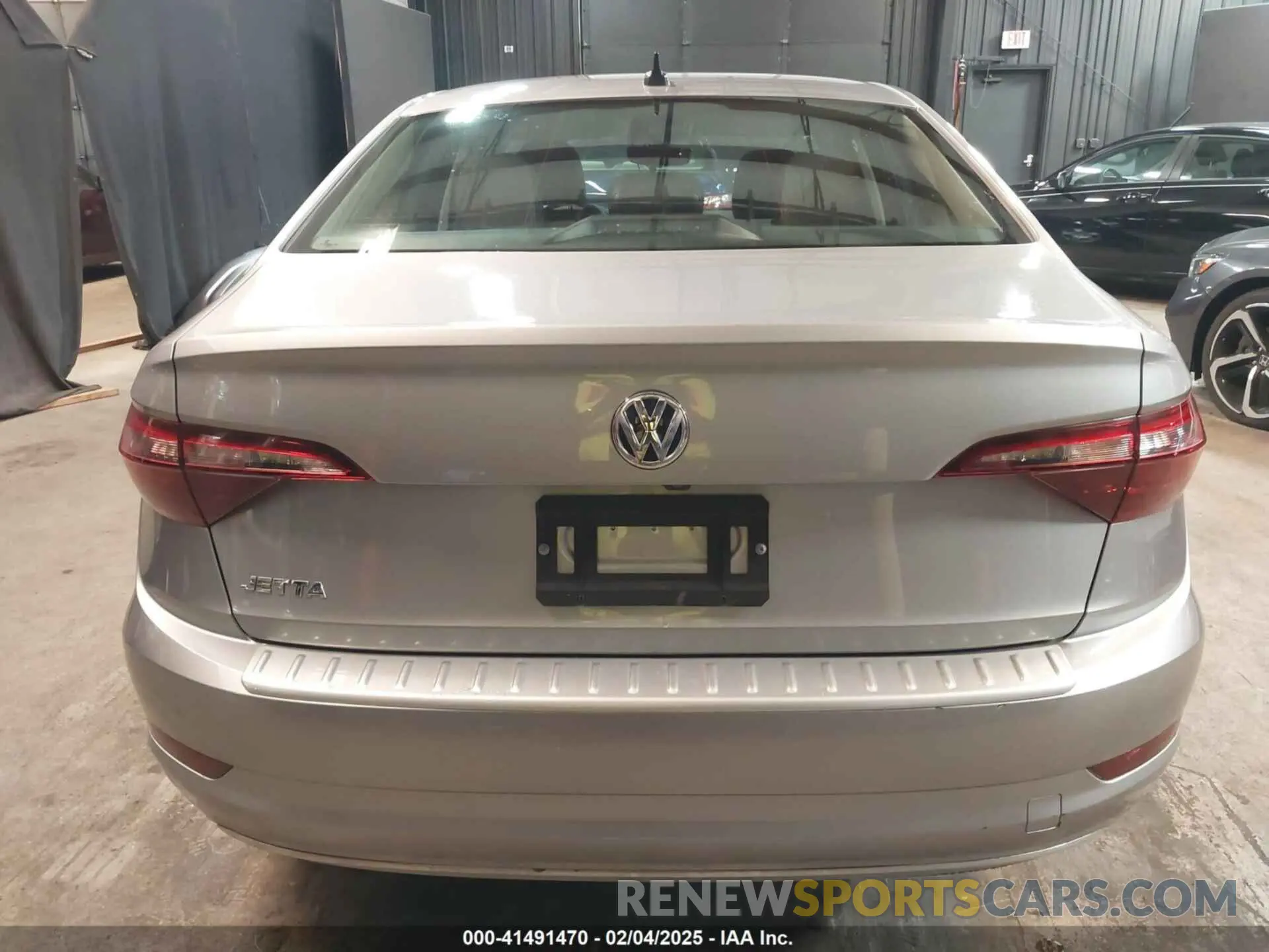 17 Photograph of a damaged car 3VWC57BU0LM081152 VOLKSWAGEN JETTA 2020