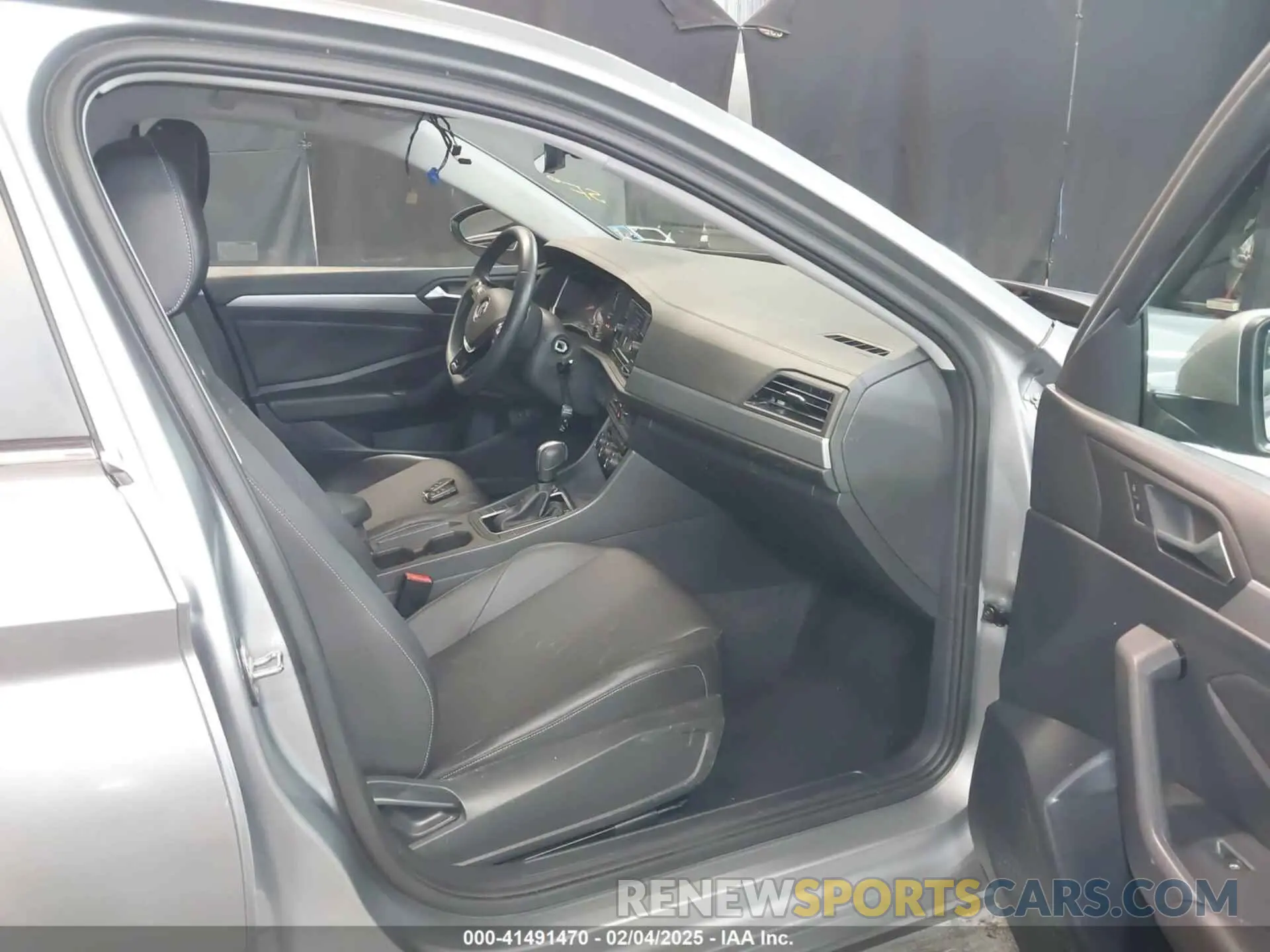 5 Photograph of a damaged car 3VWC57BU0LM081152 VOLKSWAGEN JETTA 2020