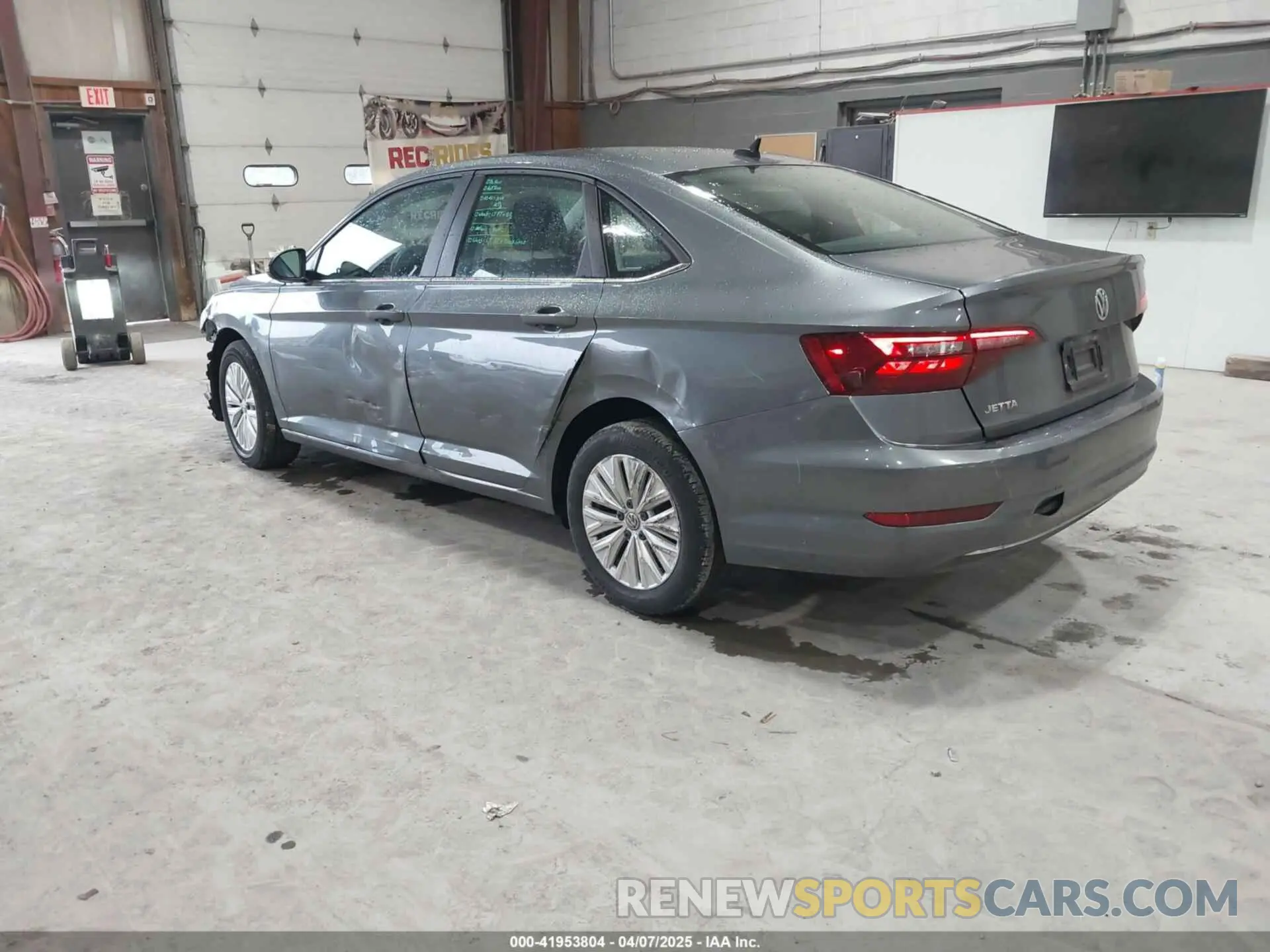 3 Фотография поврежденного автомобиля 3VWC57BU1LM081077 VOLKSWAGEN JETTA 2020