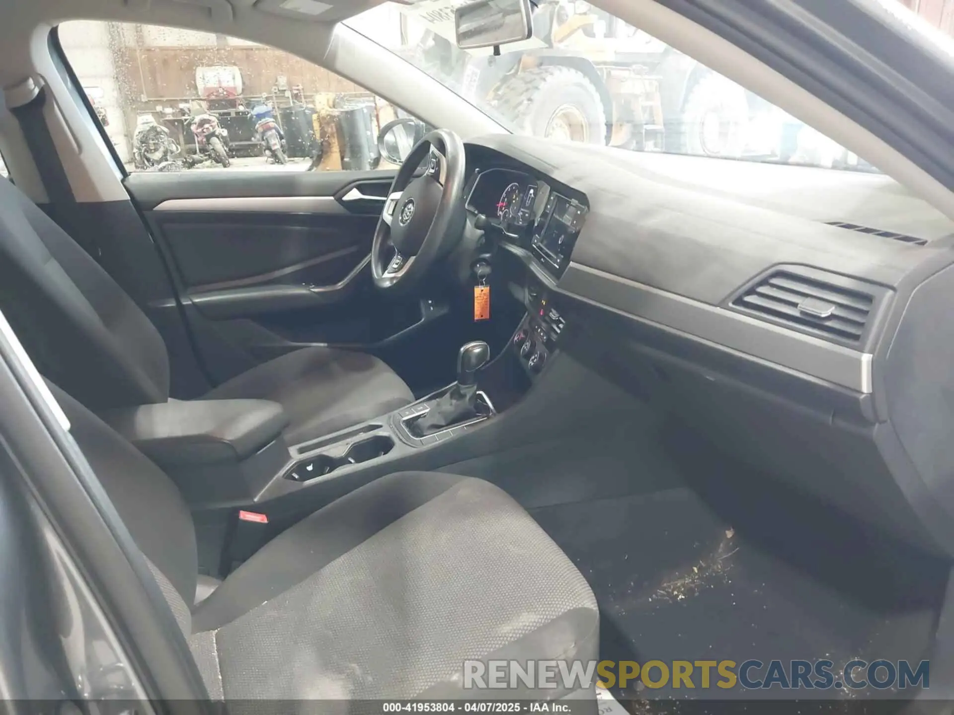 5 Фотография поврежденного автомобиля 3VWC57BU1LM081077 VOLKSWAGEN JETTA 2020