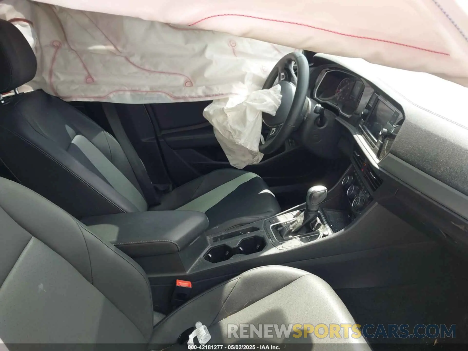 5 Photograph of a damaged car 3VWC57BU2LM078947 VOLKSWAGEN JETTA 2020