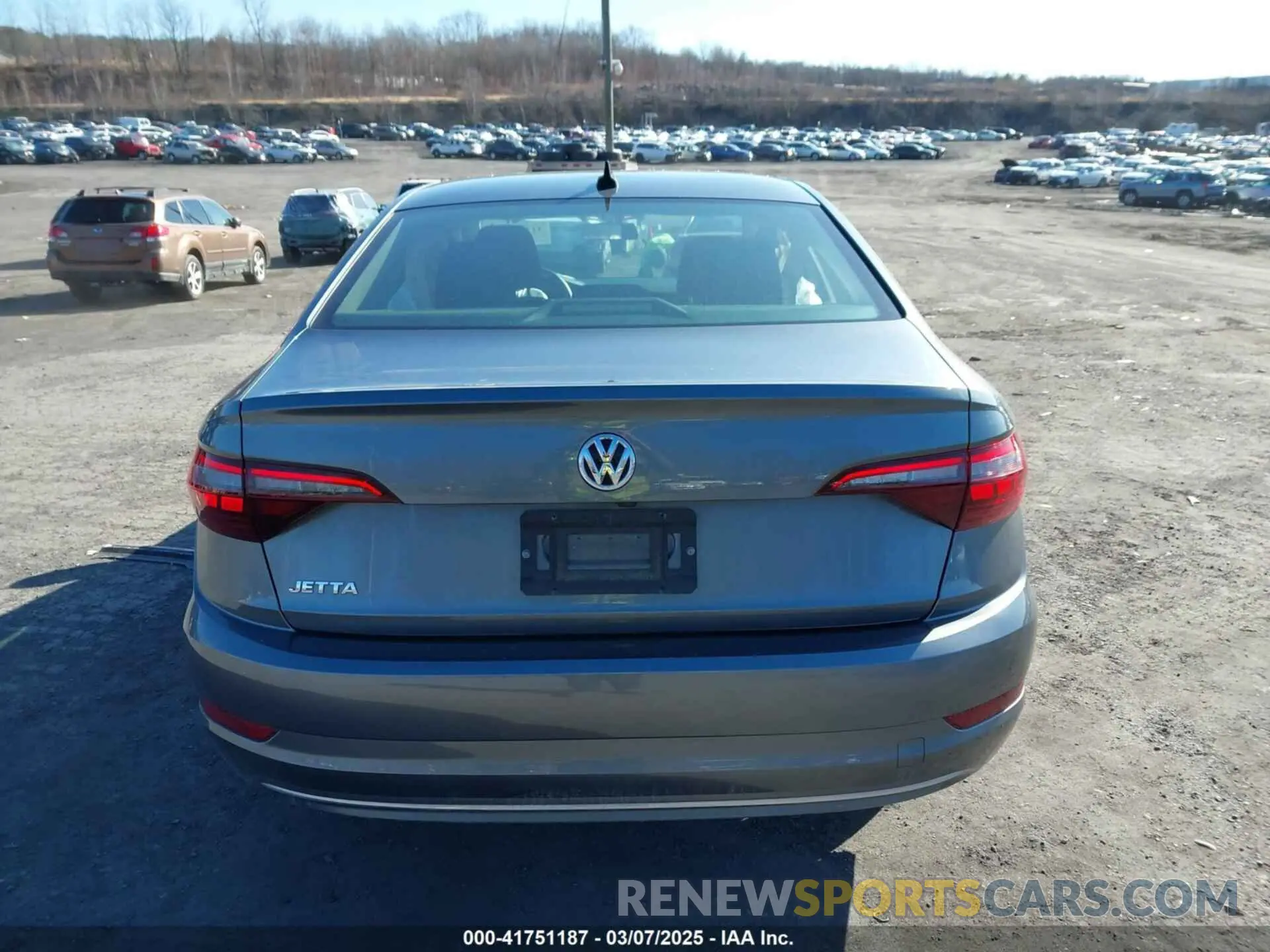 16 Photograph of a damaged car 3VWC57BU4LM091554 VOLKSWAGEN JETTA 2020