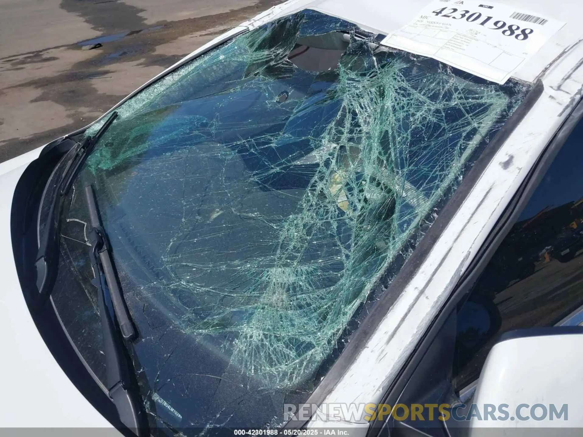 17 Photograph of a damaged car 3VWC57BU4LM102844 VOLKSWAGEN JETTA 2020