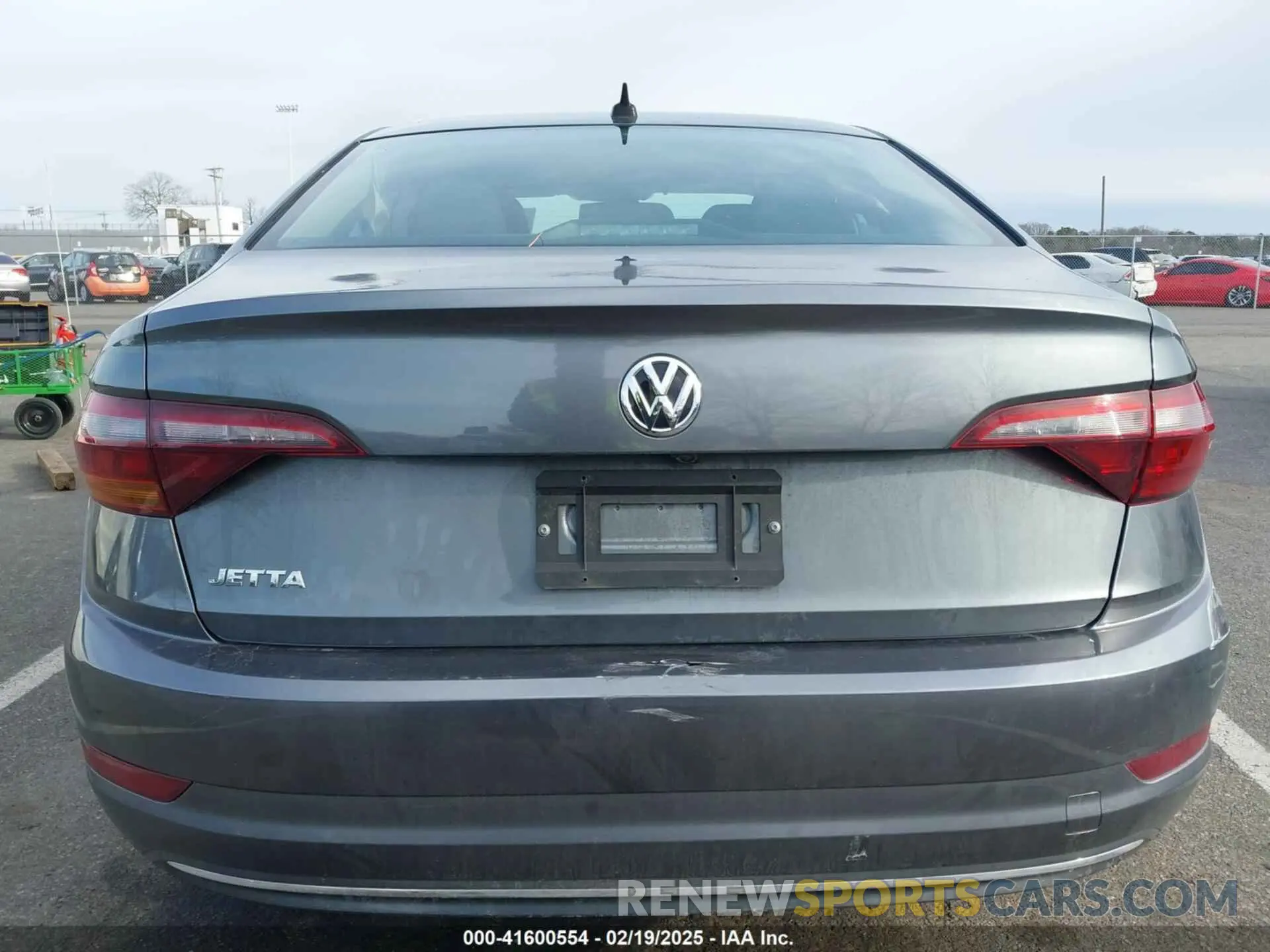 15 Photograph of a damaged car 3VWC57BU5LM094530 VOLKSWAGEN JETTA 2020