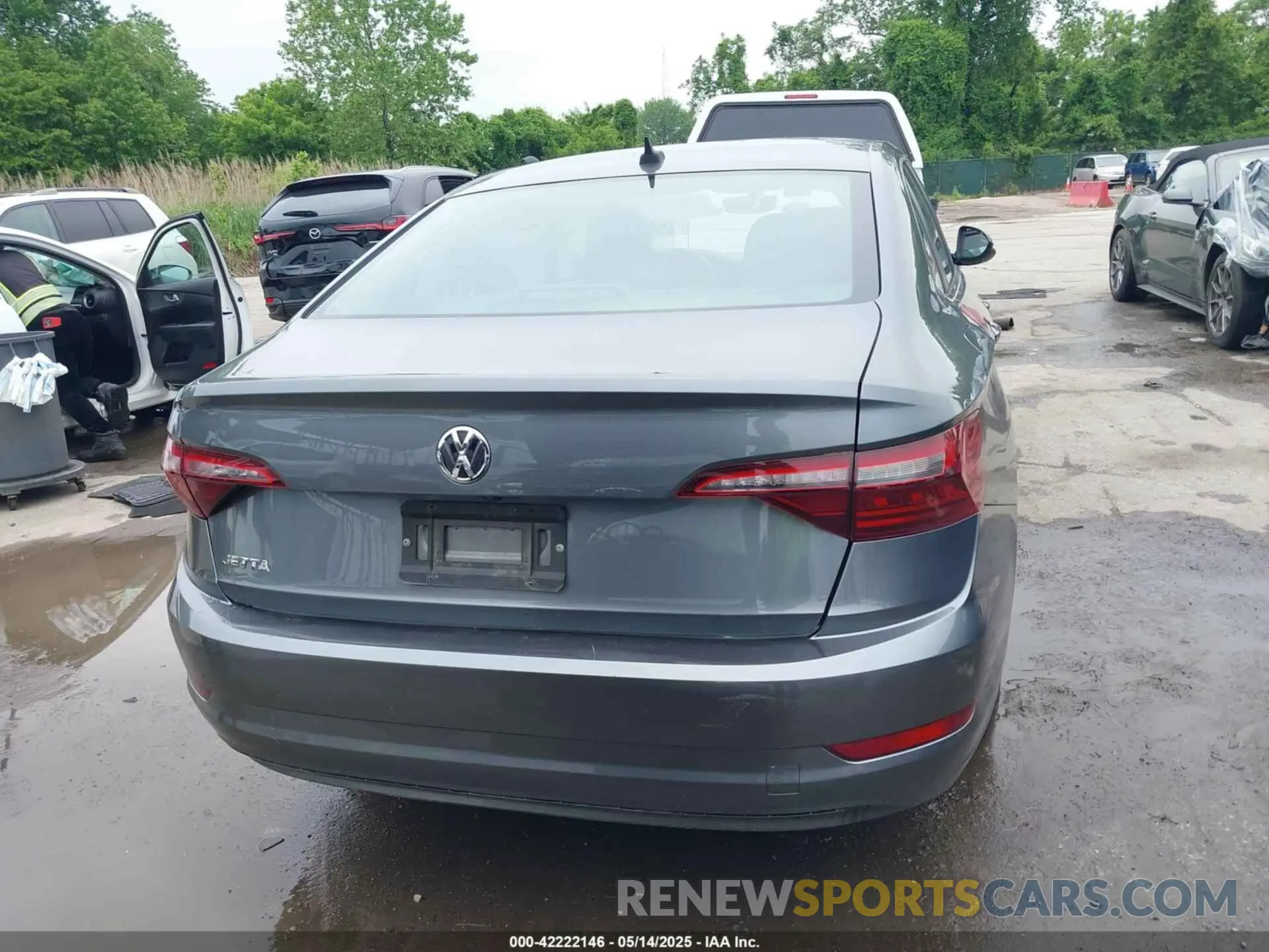 16 Photograph of a damaged car 3VWC57BU5LM097928 VOLKSWAGEN JETTA 2020