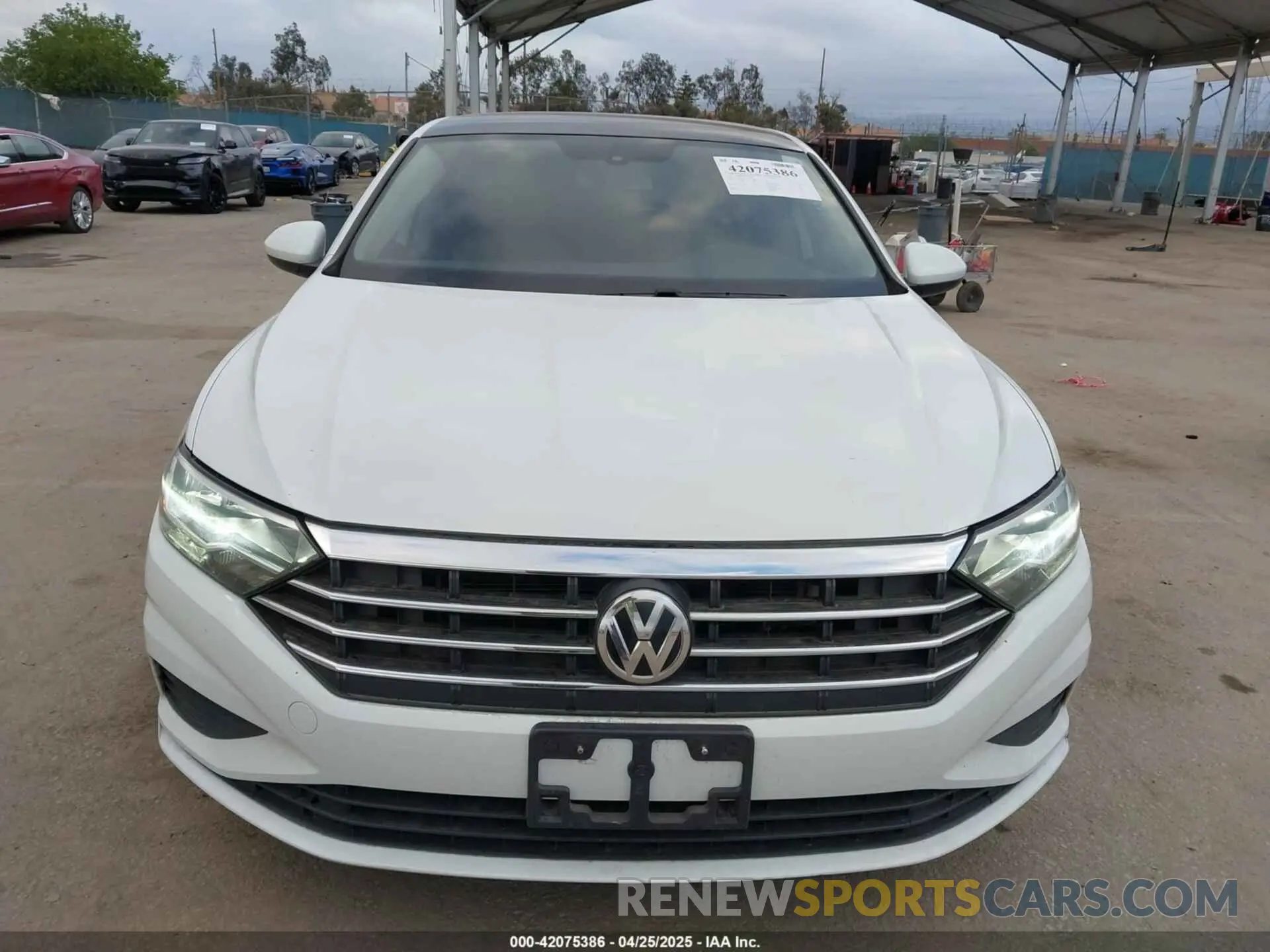 12 Фотография поврежденного автомобиля 3VWC57BU6LM101081 VOLKSWAGEN JETTA 2020