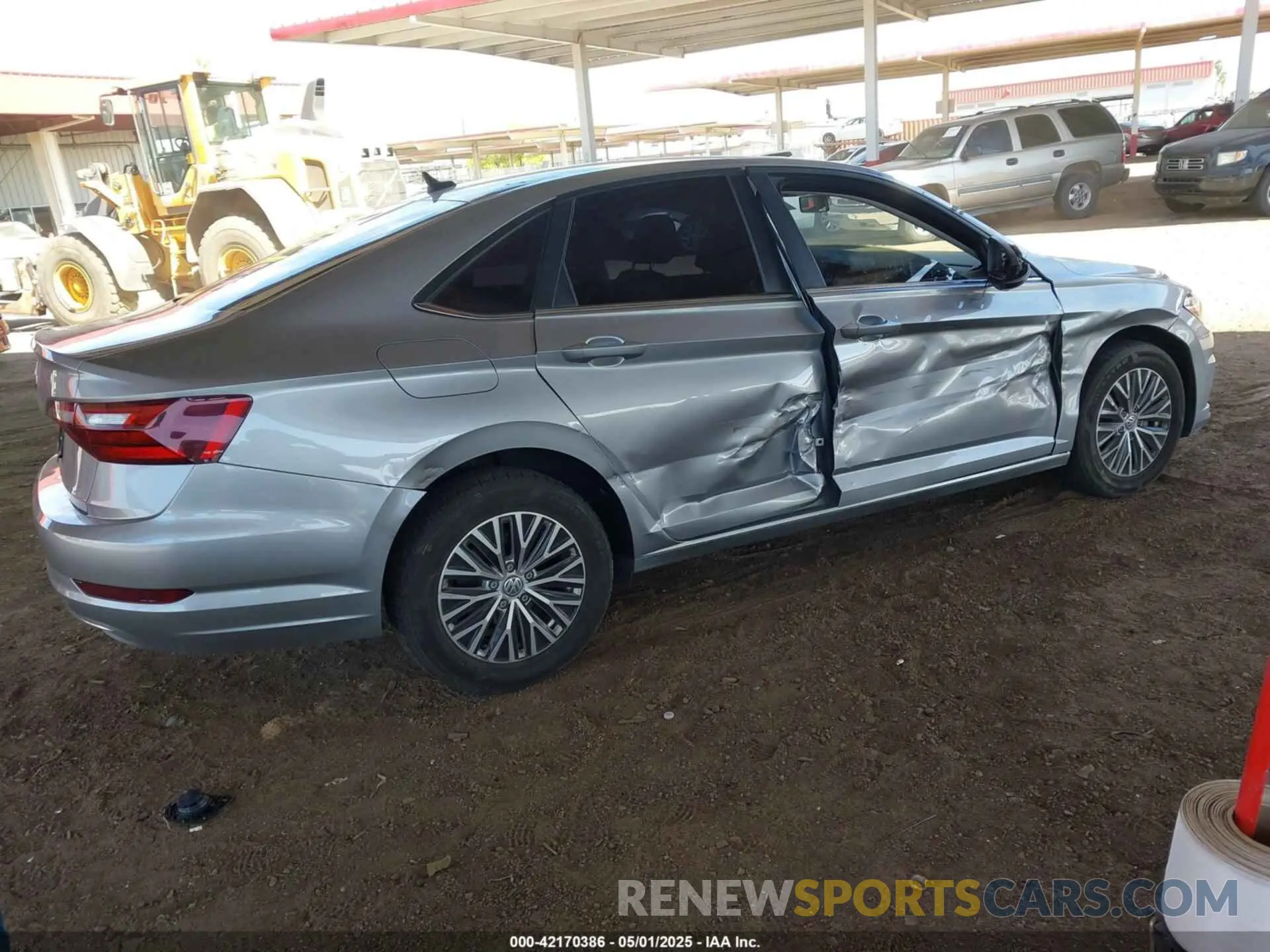 4 Фотография поврежденного автомобиля 3VWC57BU6LM102957 VOLKSWAGEN JETTA 2020